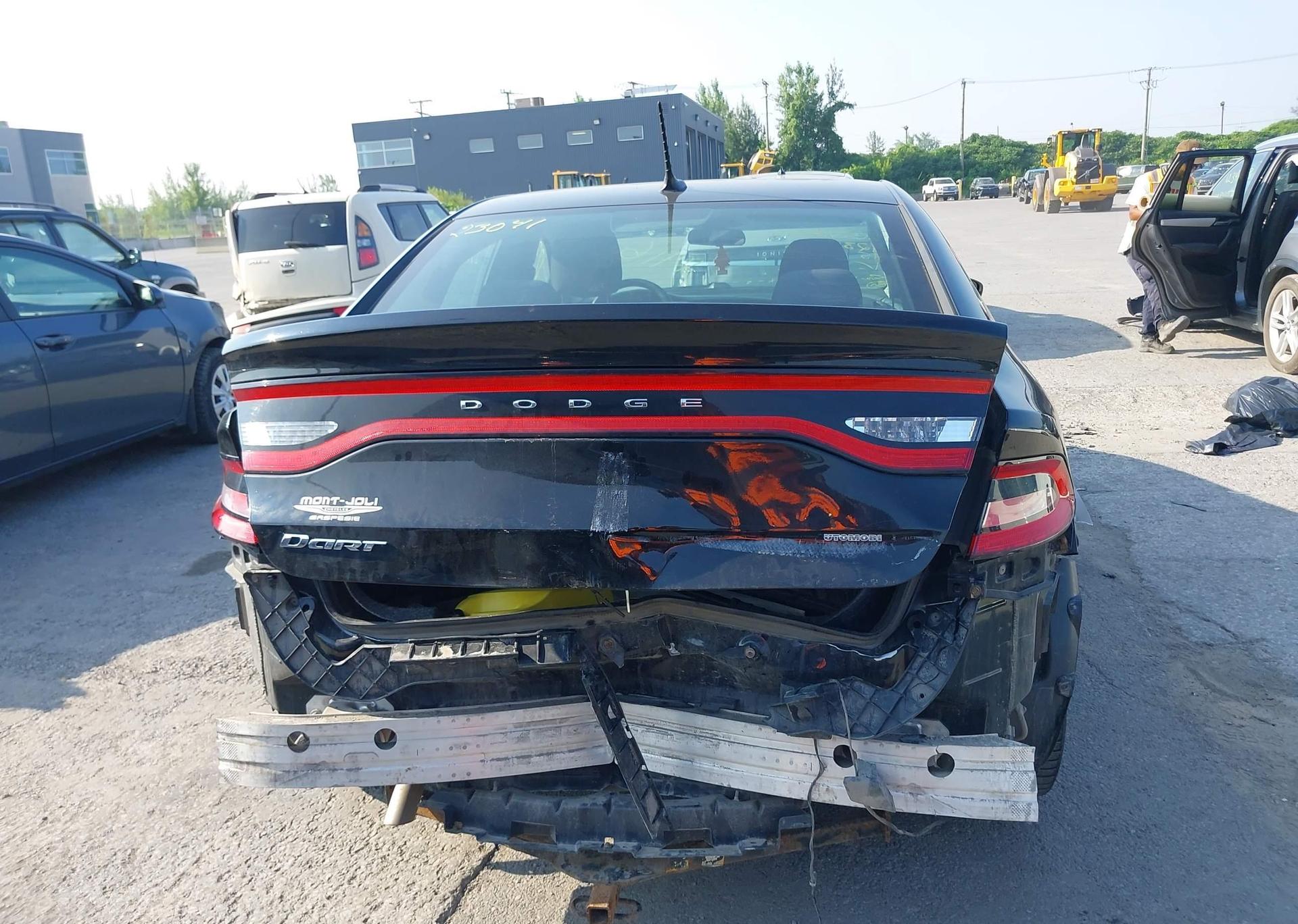 2015 DODGE DART SE