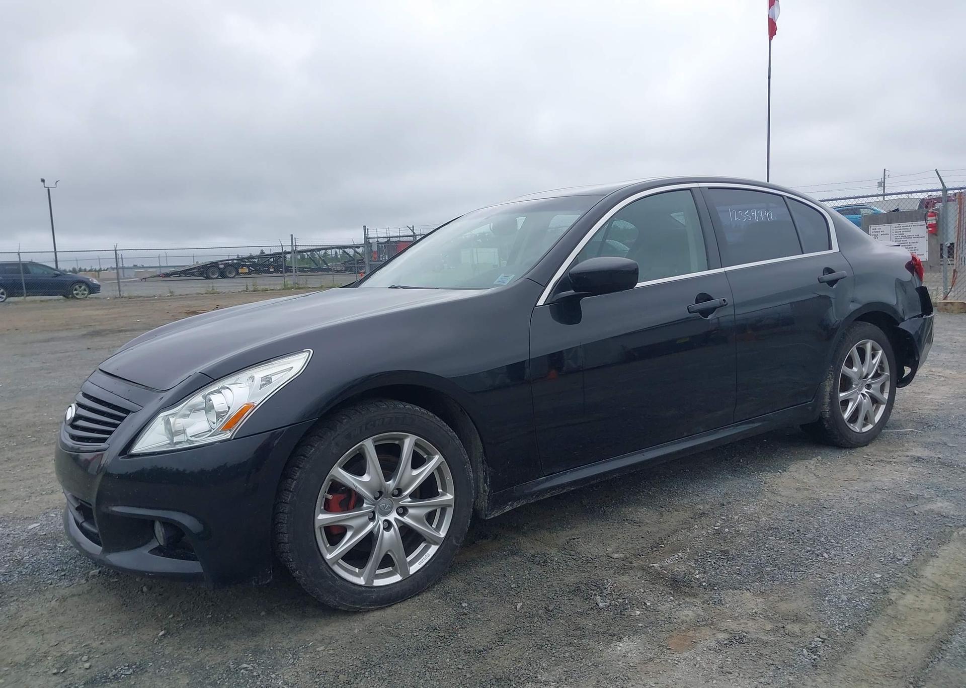 2011 INFINITI G37X