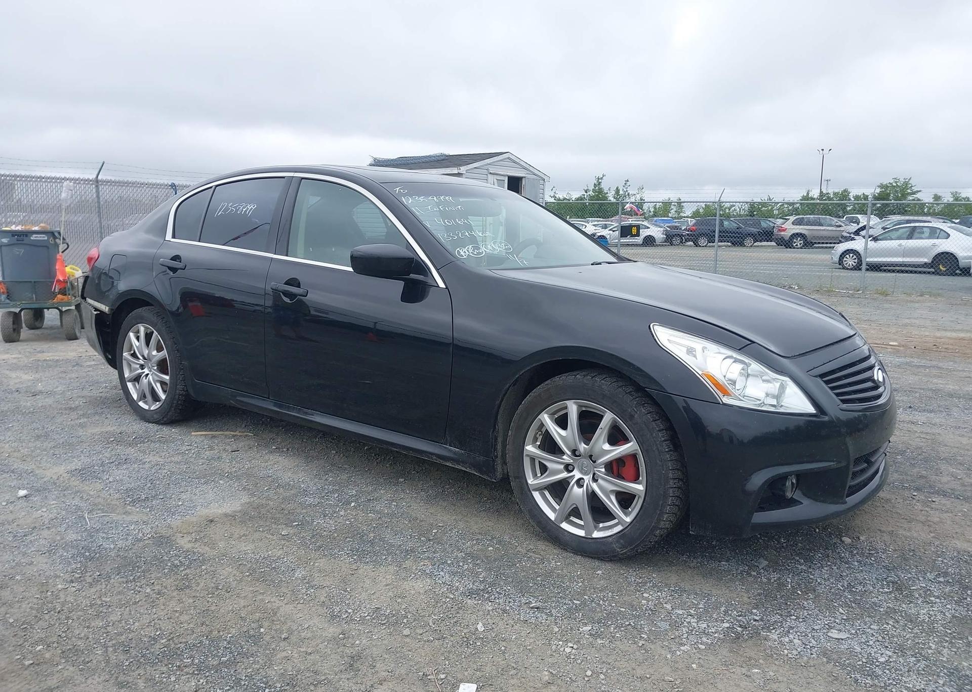 2011 INFINITI G37X