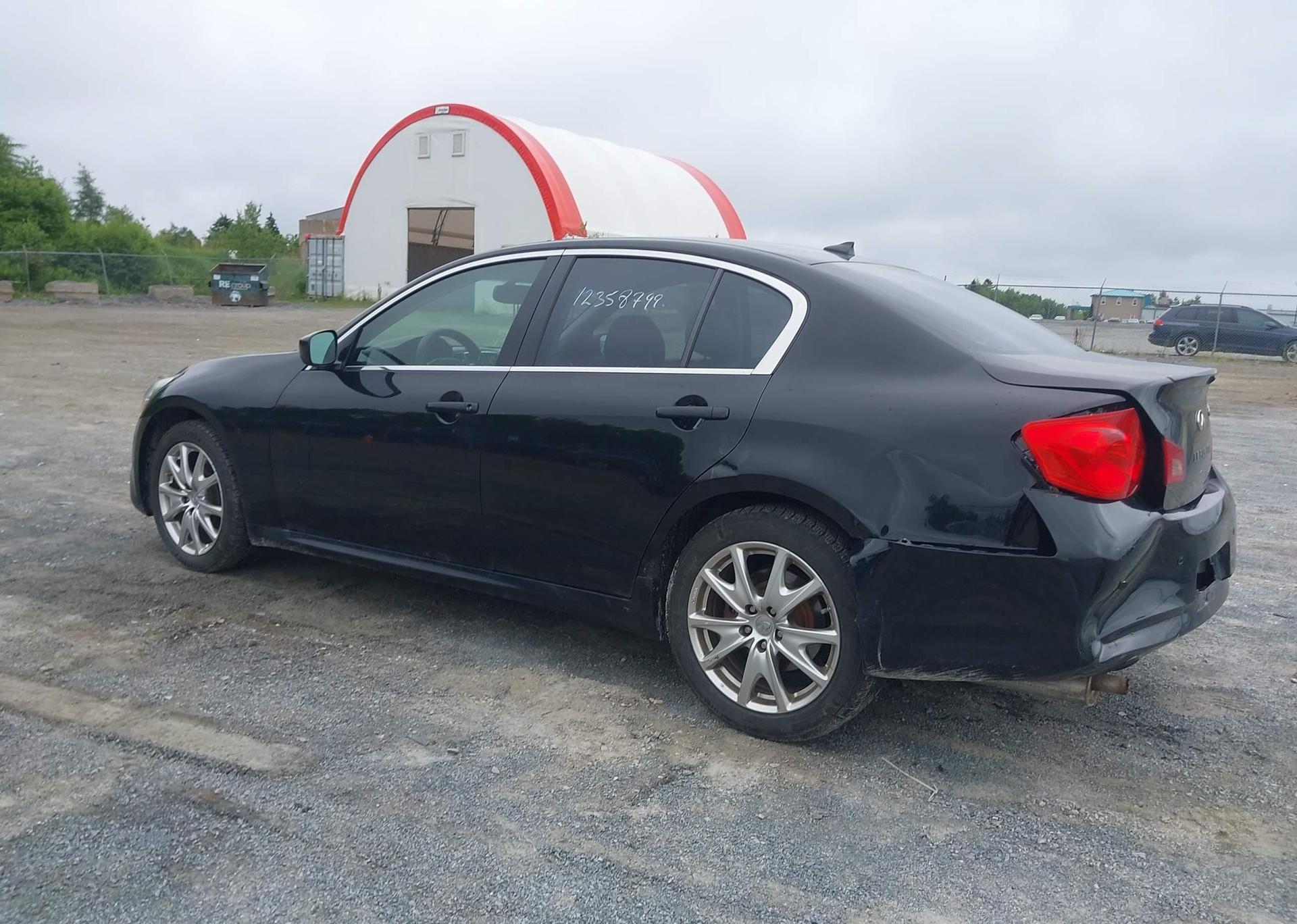 2011 INFINITI G37X