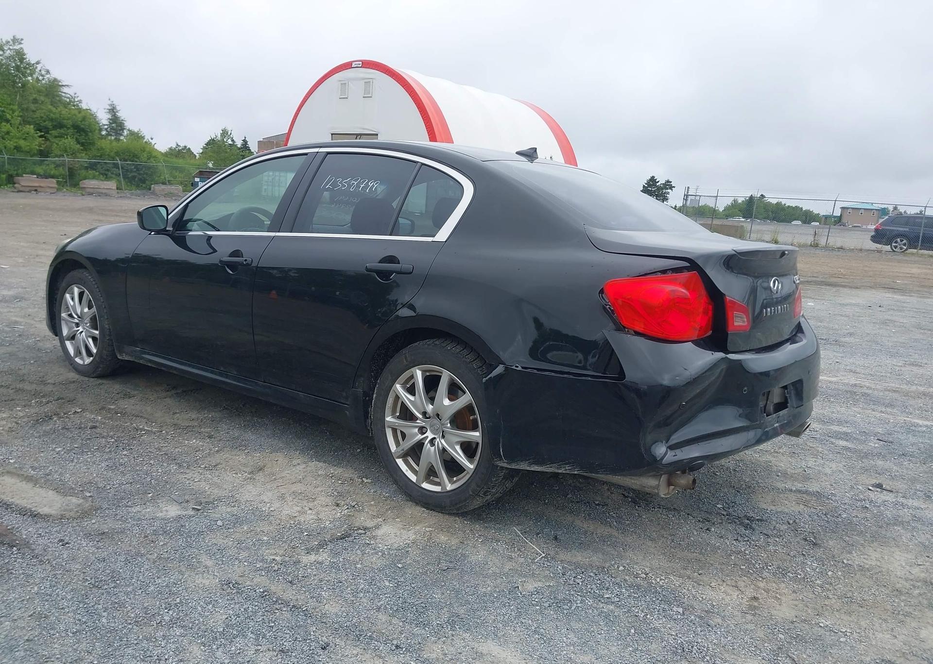 2011 INFINITI G37X