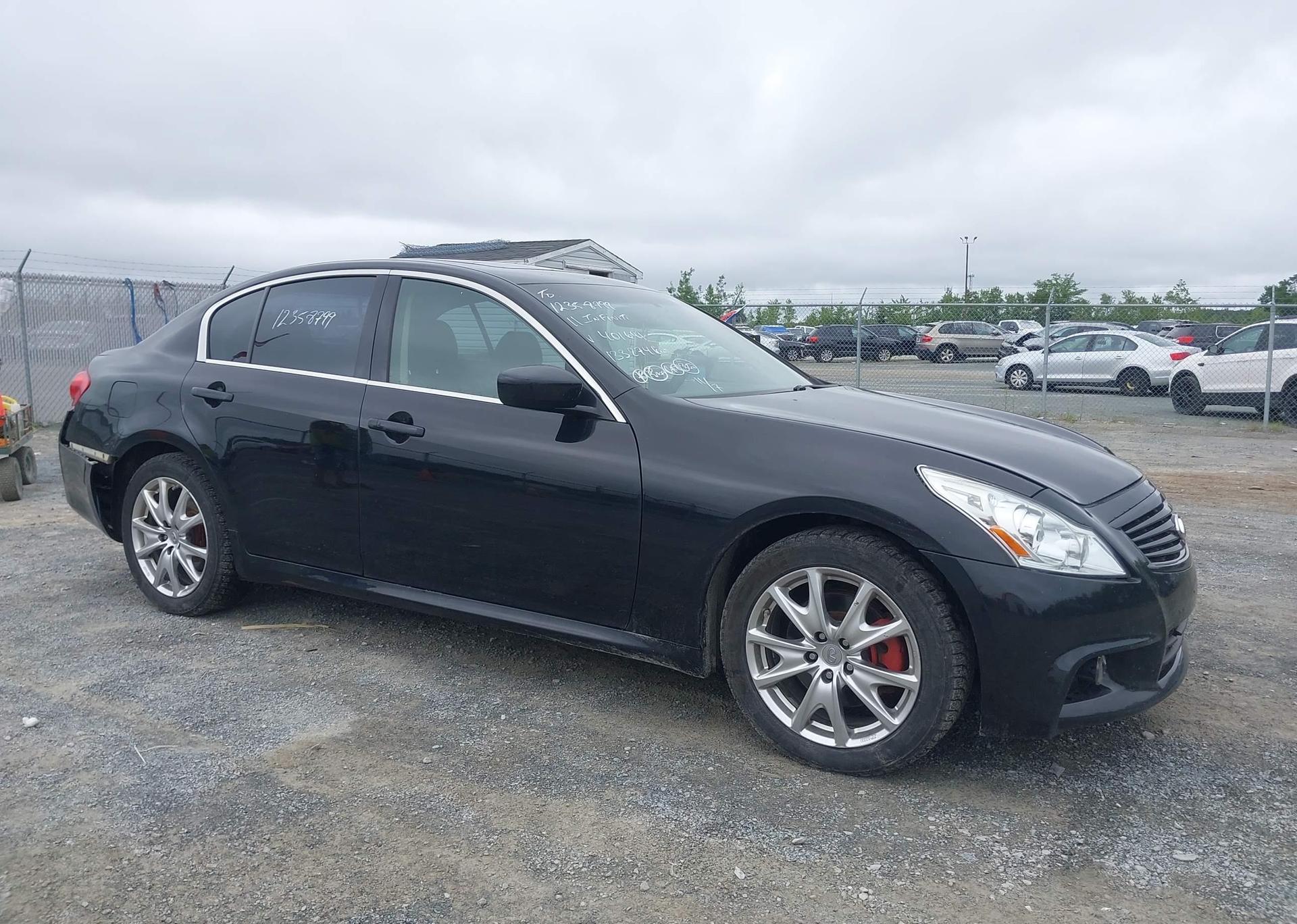 2011 INFINITI G37X