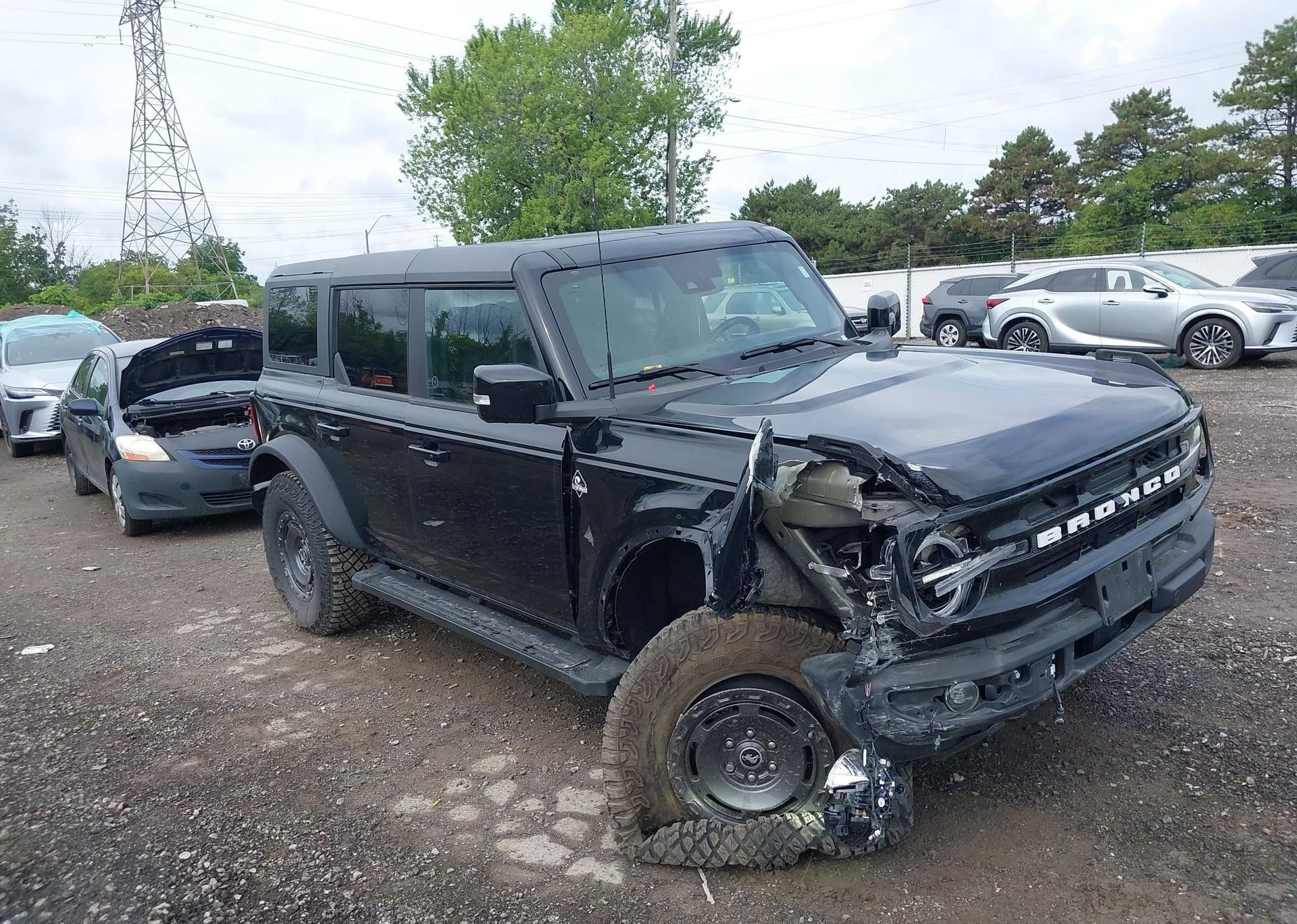 2024 FORD BRONCO OUTER BANKS