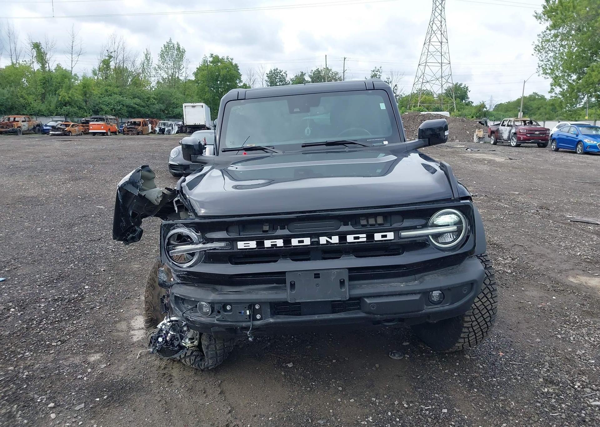 2024 FORD BRONCO OUTER BANKS