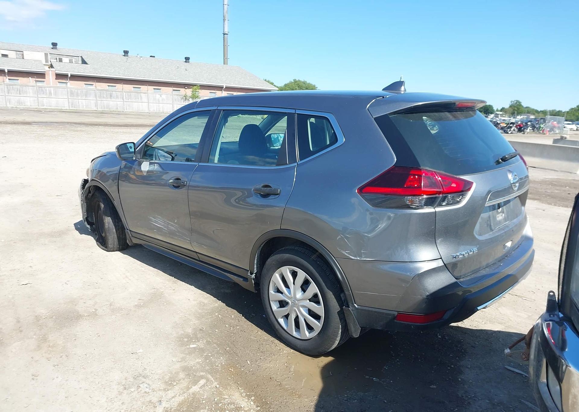 2018 NISSAN ROGUE S