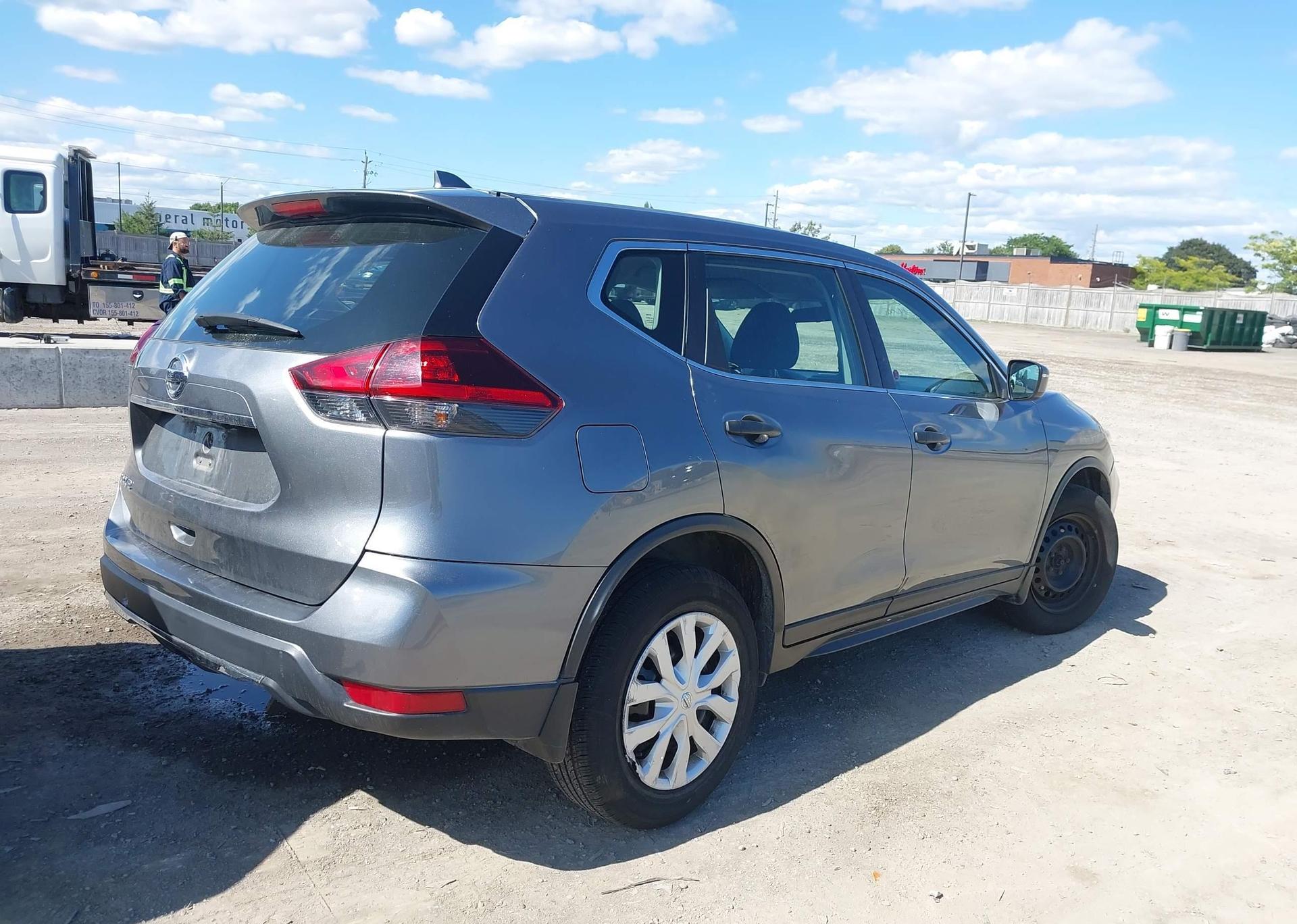 2018 NISSAN ROGUE S
