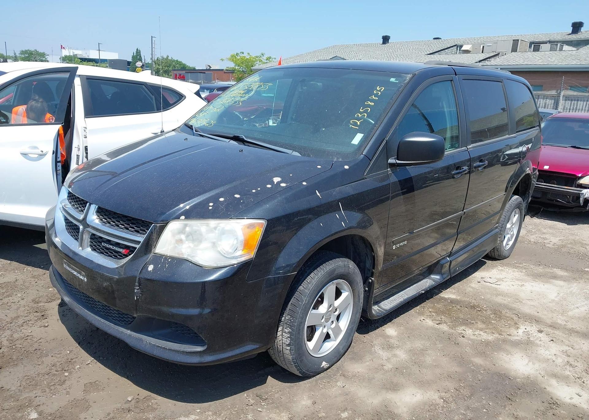 2012 DODGE GRAND CARAVAN SE