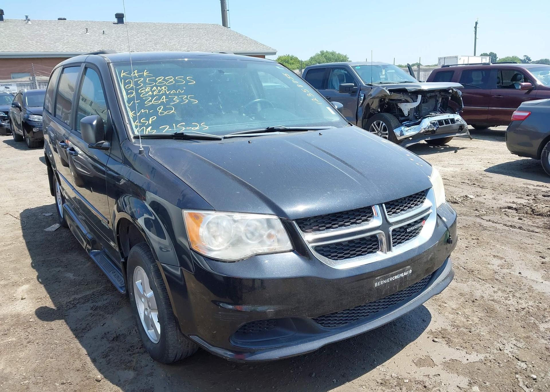 2012 DODGE GRAND CARAVAN SE