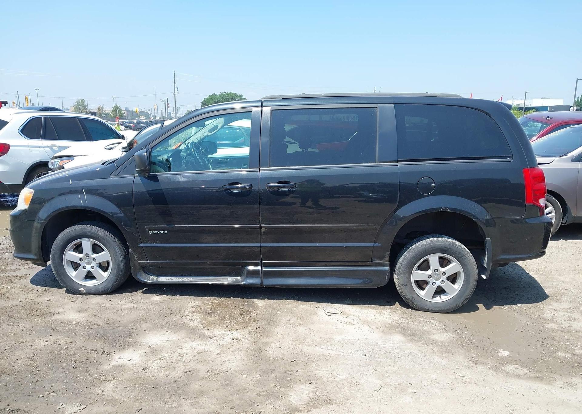 2012 DODGE GRAND CARAVAN SE