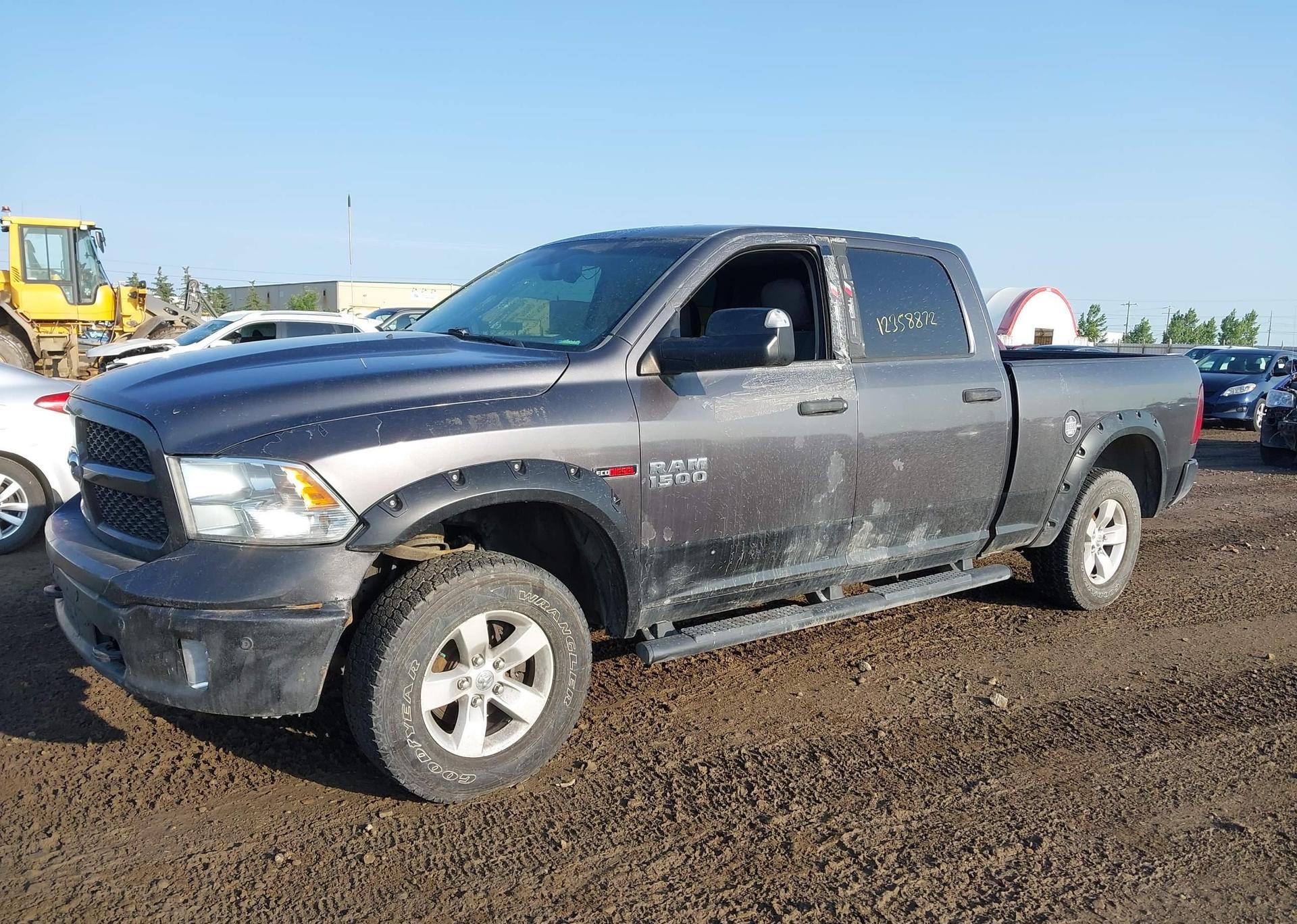 2016 RAM 1500 SLT