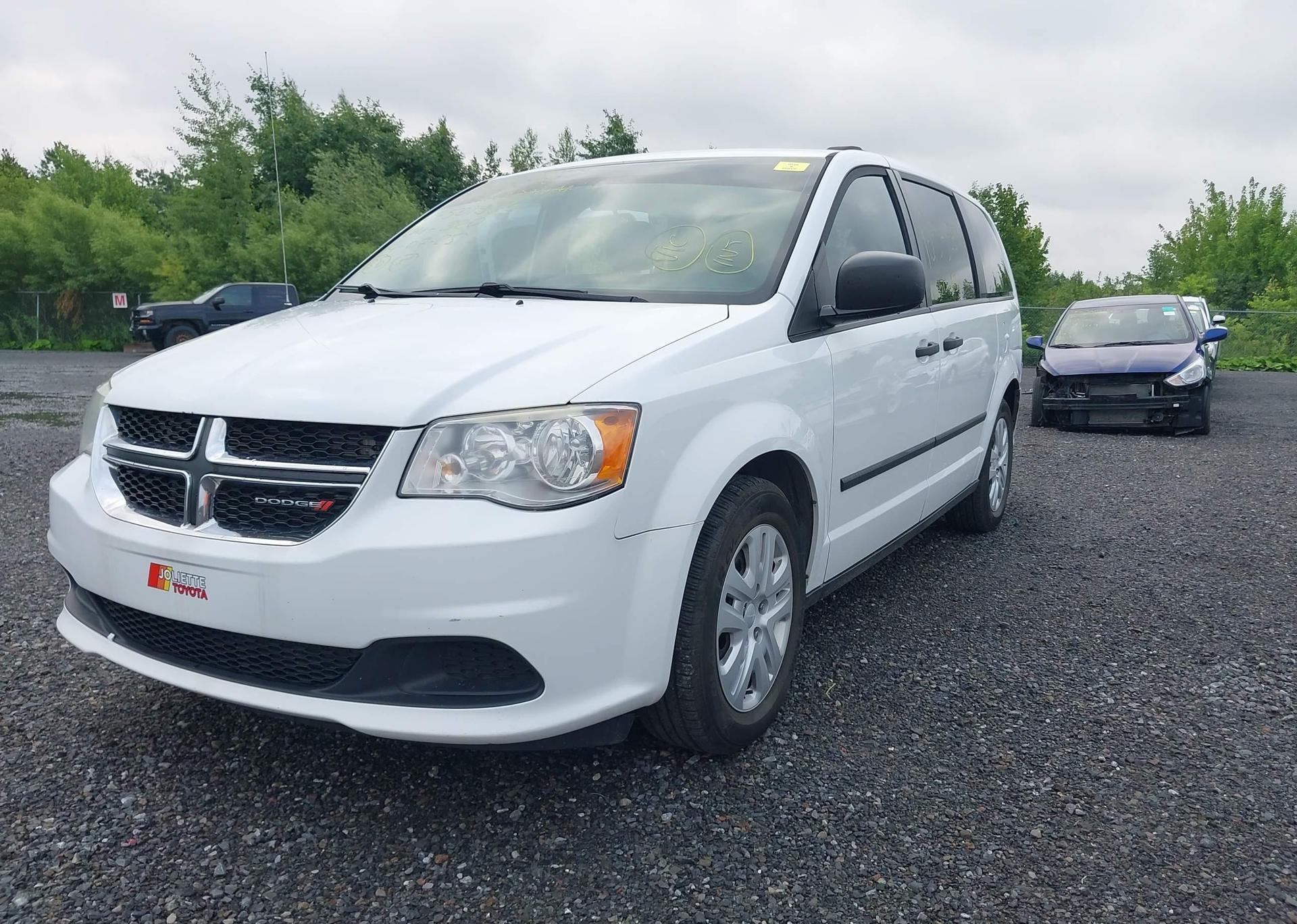 2015 DODGE GRAND CARAVAN SE