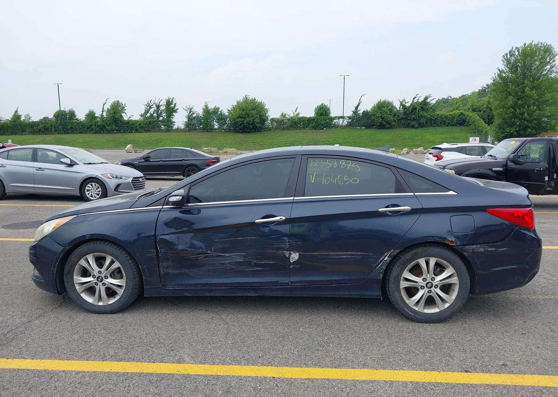 2011 HYUNDAI SONATA LIMITED