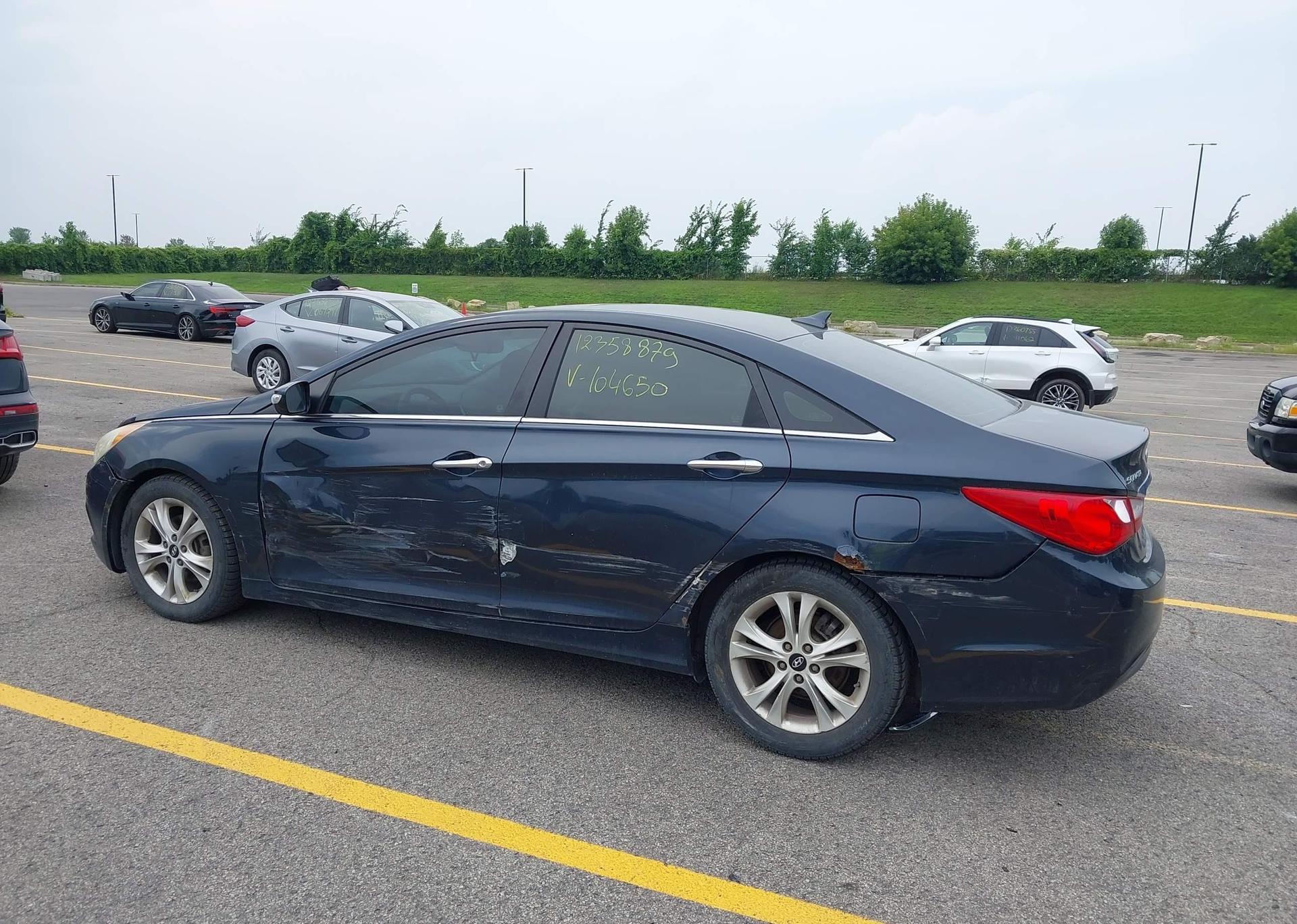 2011 HYUNDAI SONATA LIMITED