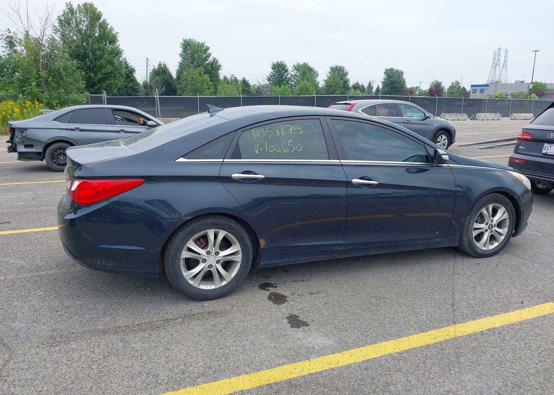 2011 HYUNDAI SONATA LIMITED