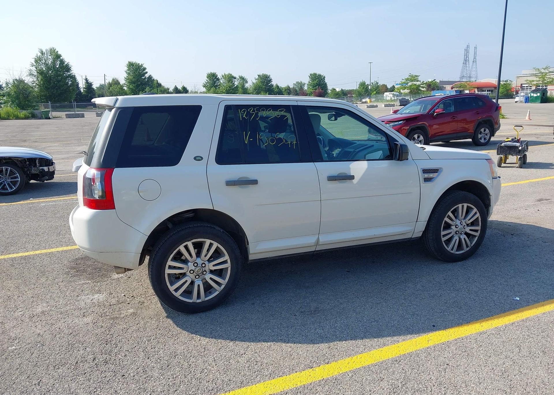 2010 LAND ROVER LR2