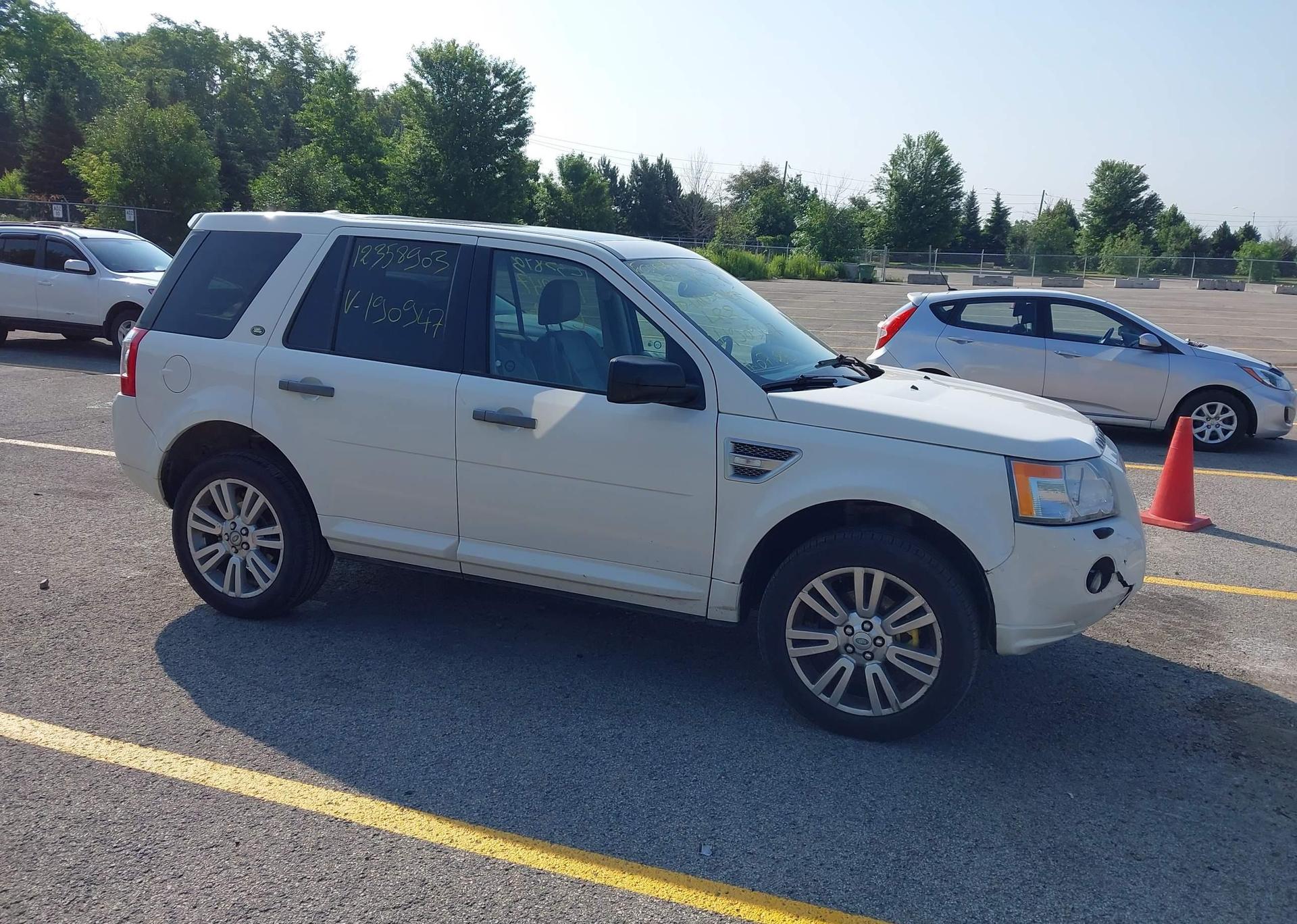 2010 LAND ROVER LR2