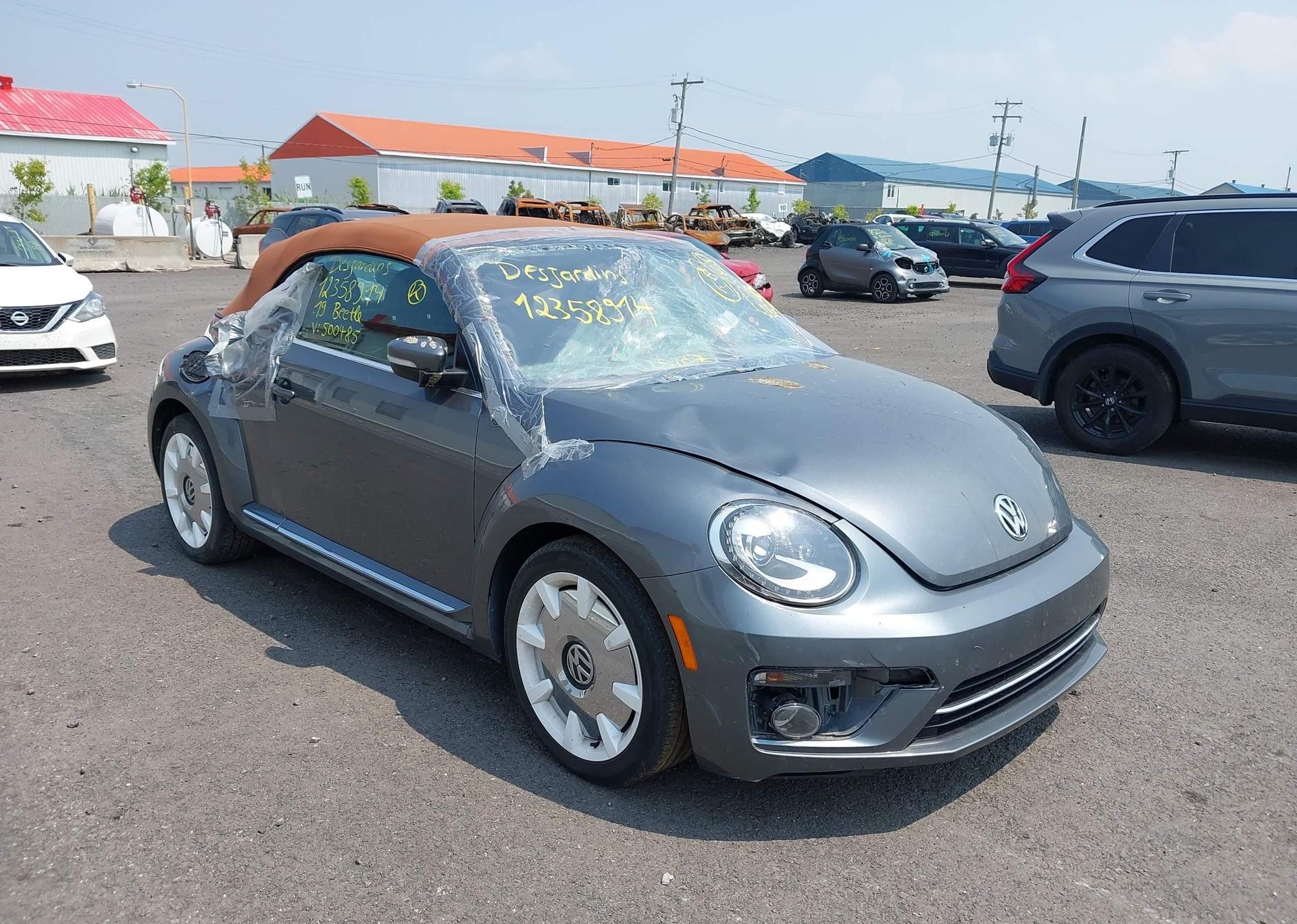 2019 VOLKSWAGEN BEETLE S