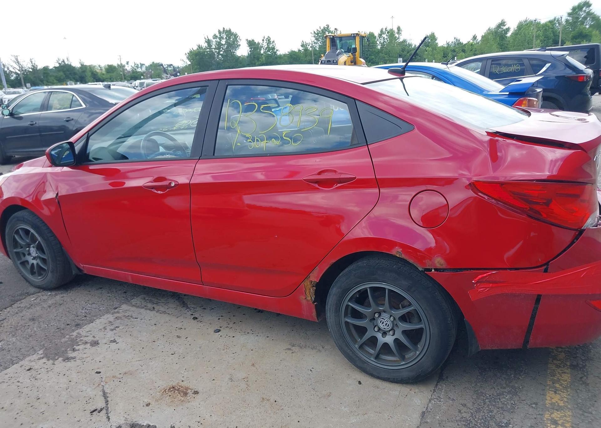 2013 HYUNDAI ACCENT GLS