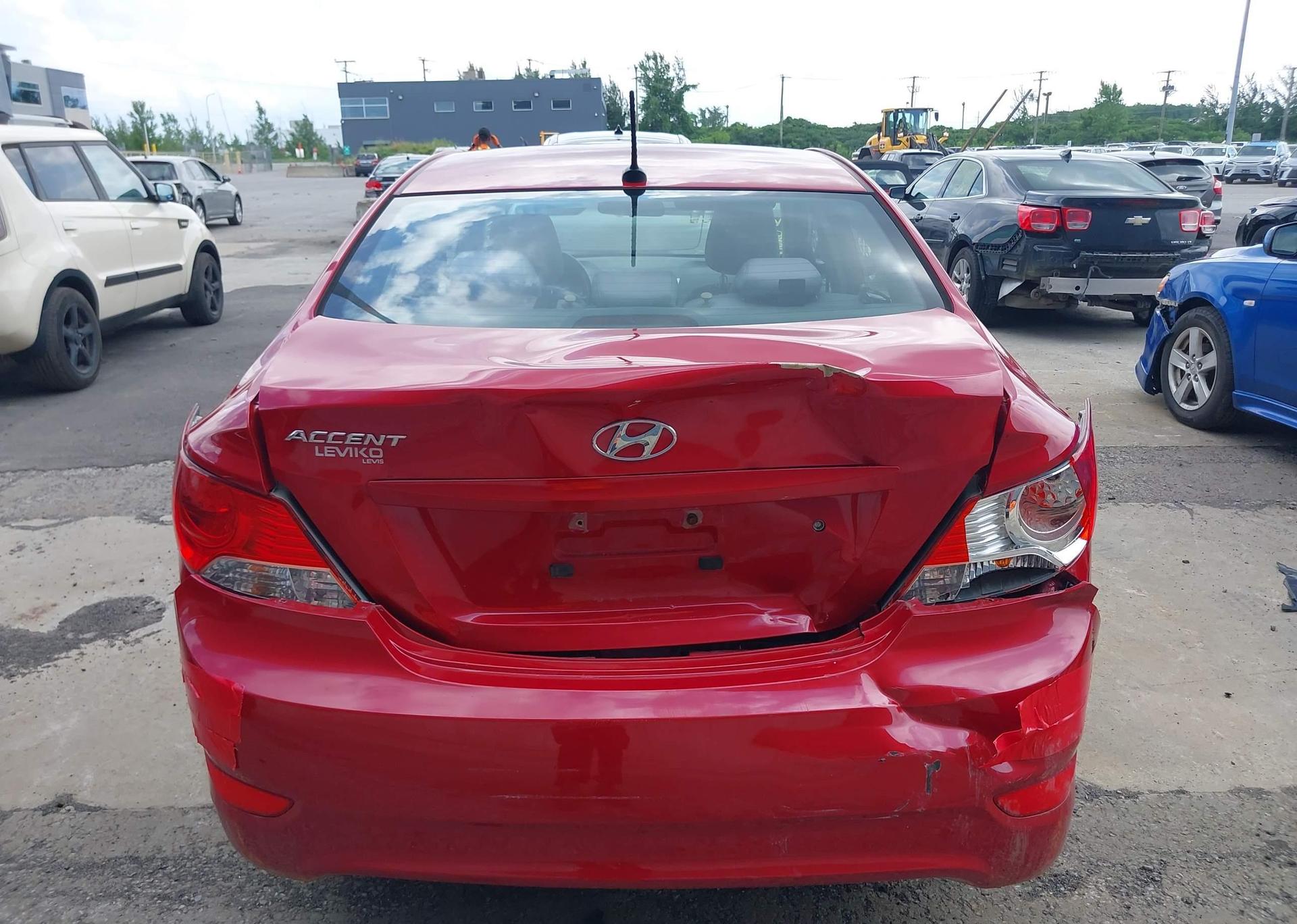 2013 HYUNDAI ACCENT GLS
