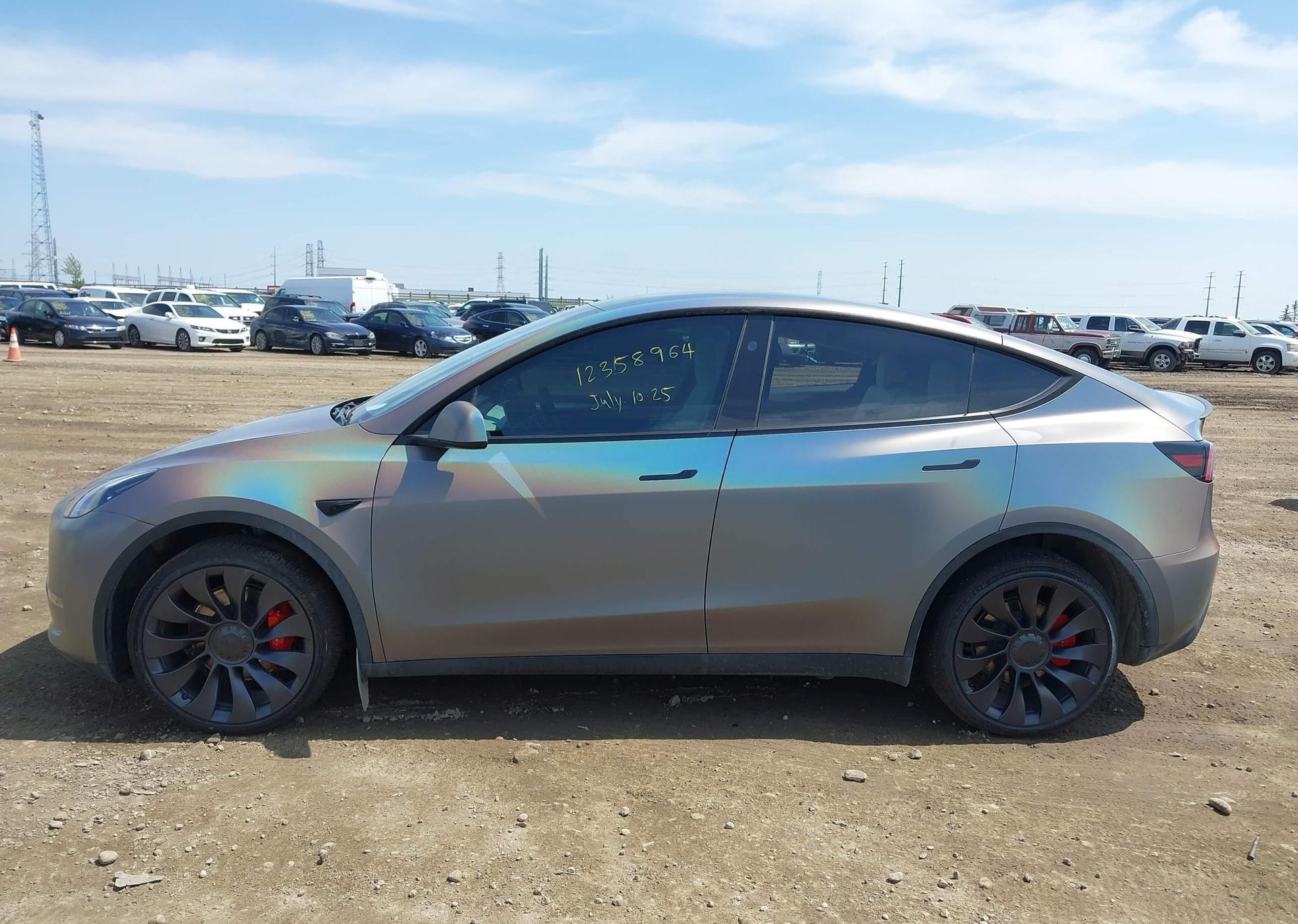 2024 TESLA MODEL Y PERFORMANCE
