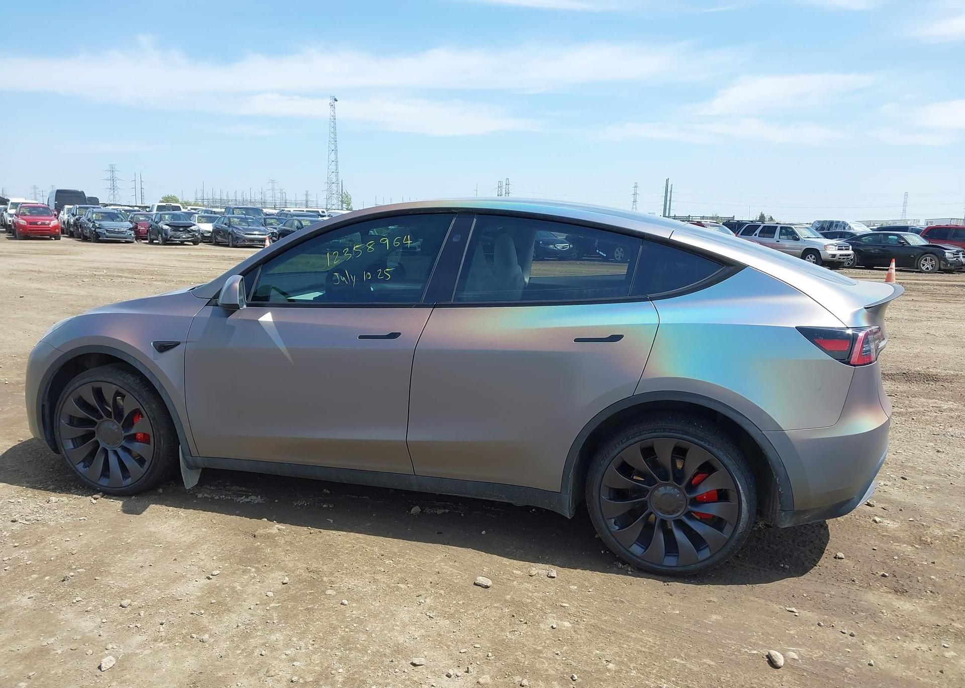 2024 TESLA MODEL Y PERFORMANCE