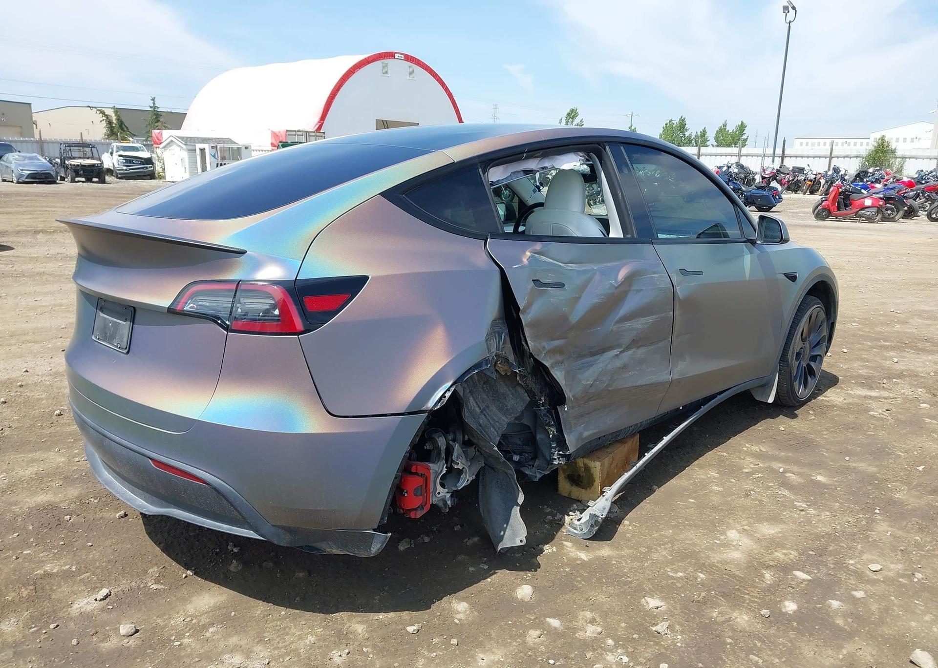 2024 TESLA MODEL Y PERFORMANCE