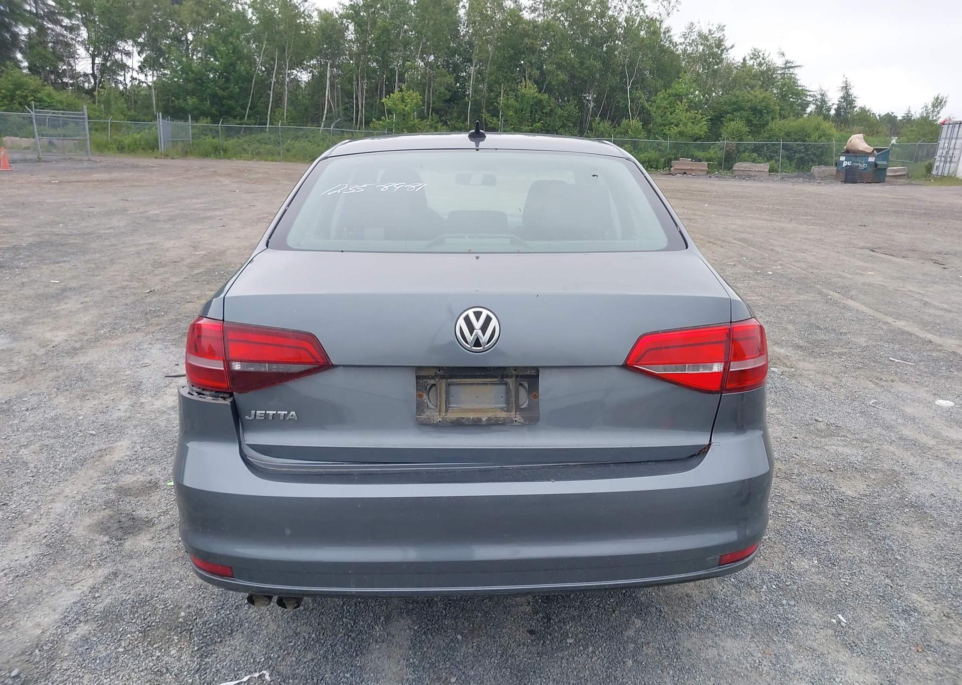 2015 VOLKSWAGEN JETTA 2.0L TRENDLINE