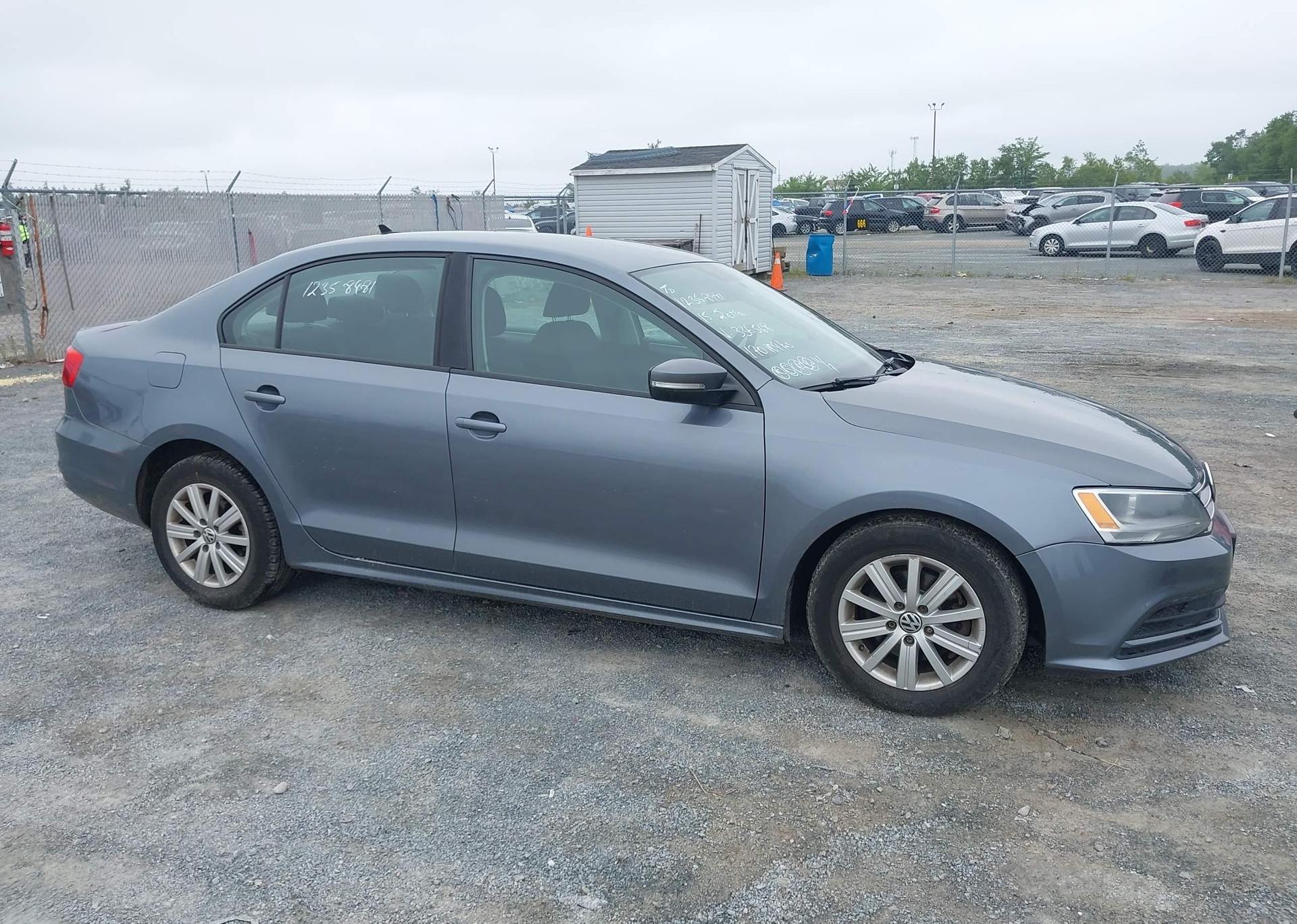 2015 VOLKSWAGEN JETTA 2.0L TRENDLINE
