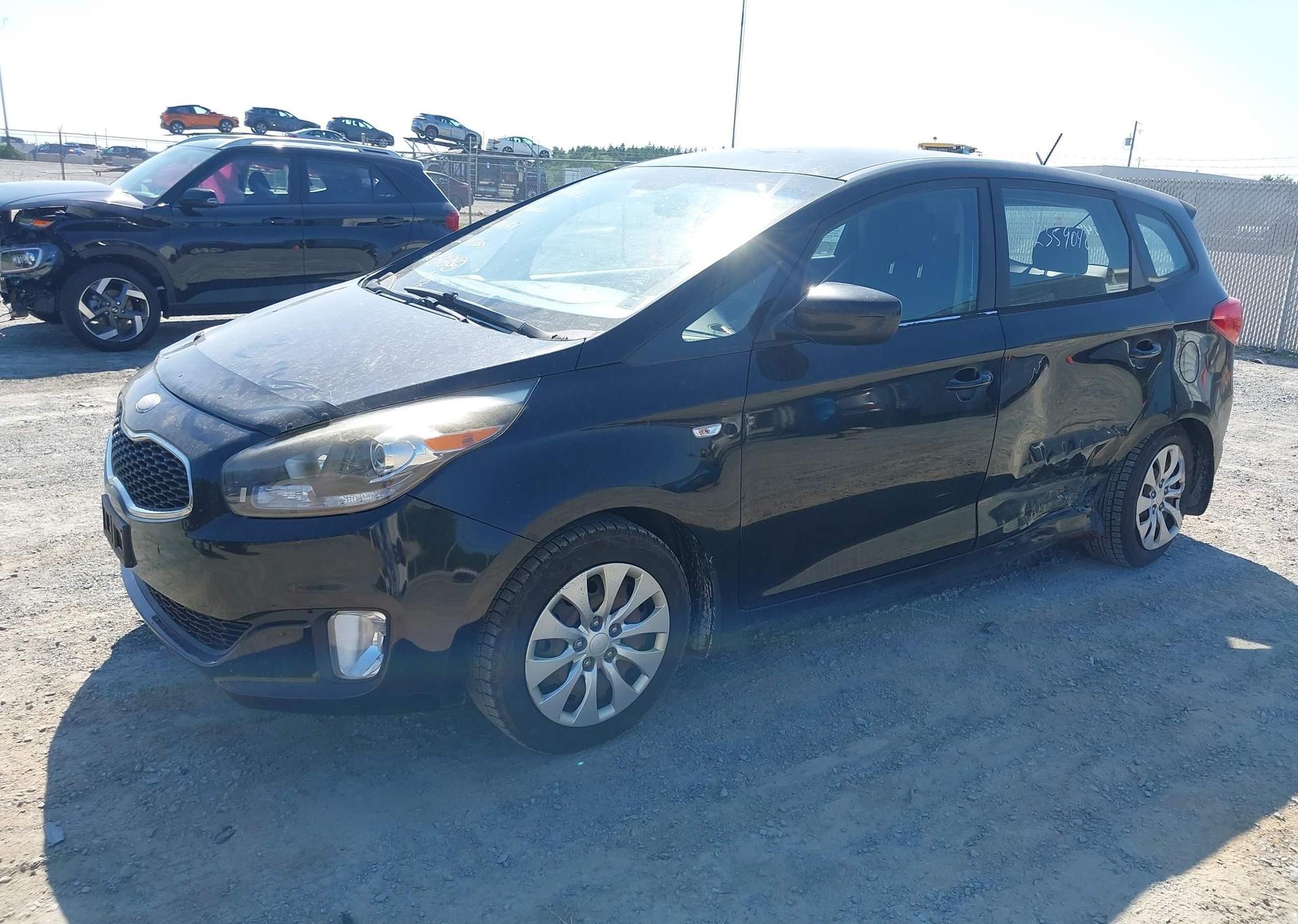 2014 KIA RONDO LX