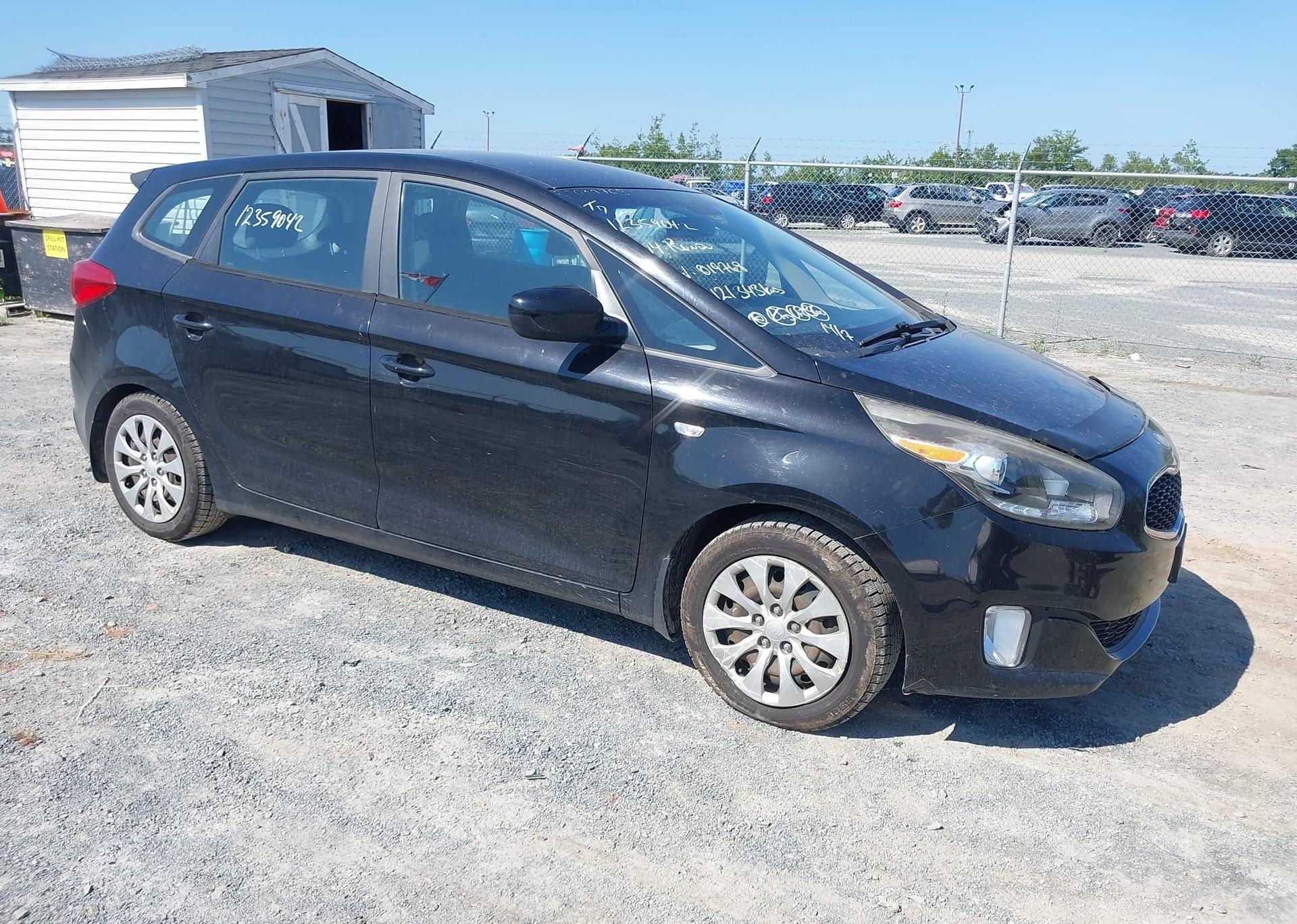 2014 KIA RONDO LX