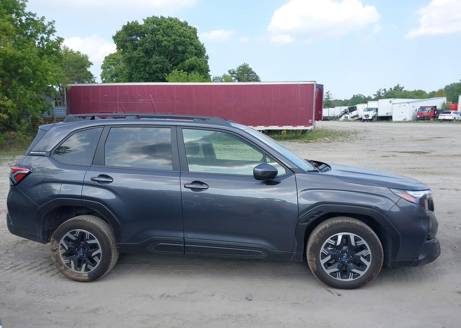 2025 SUBARU FORESTER