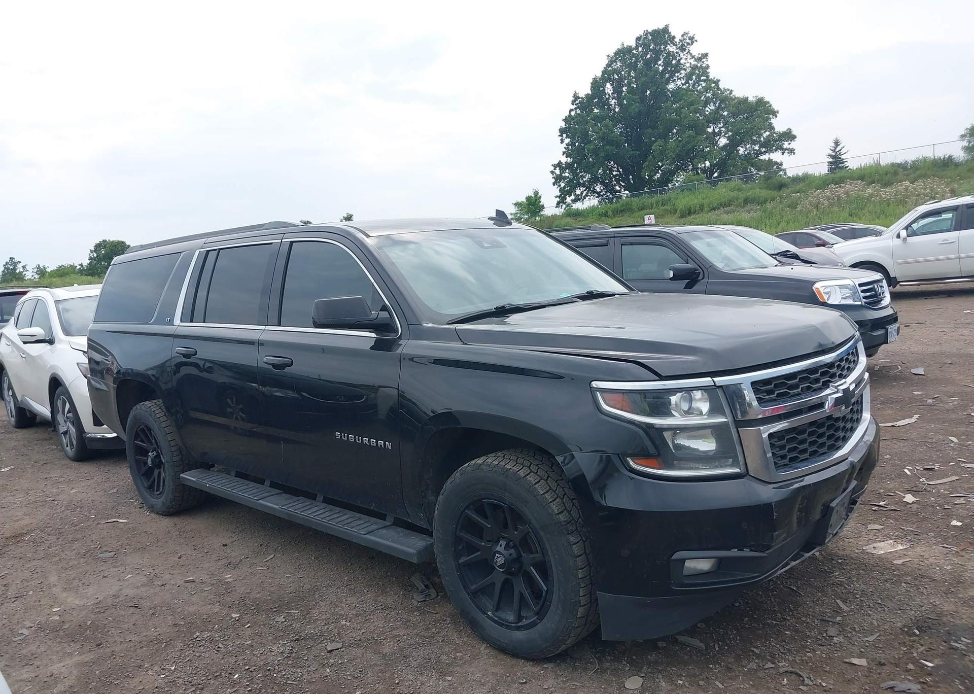 2016 CHEVROLET SUBURBAN LT