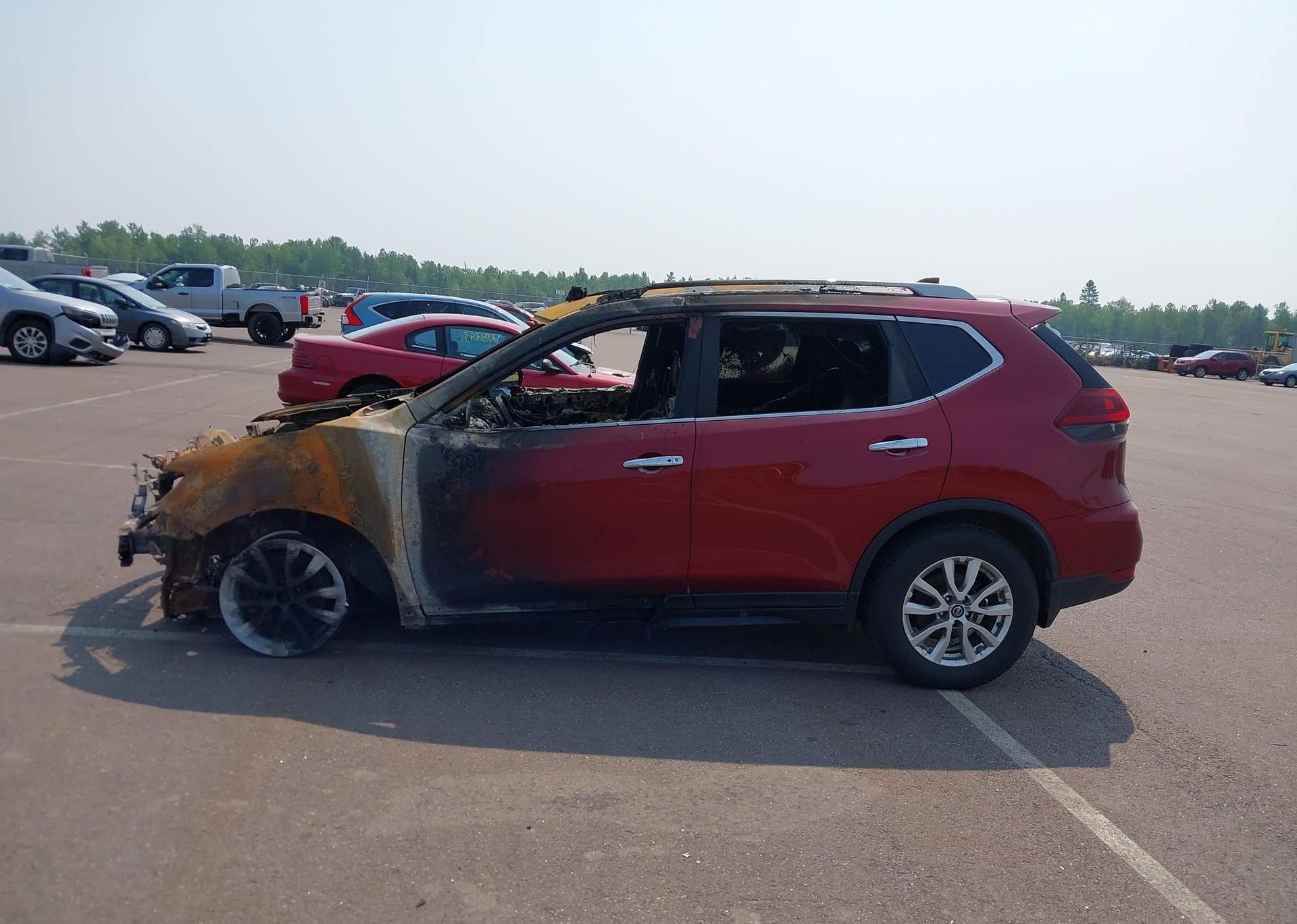 2019 NISSAN ROGUE S