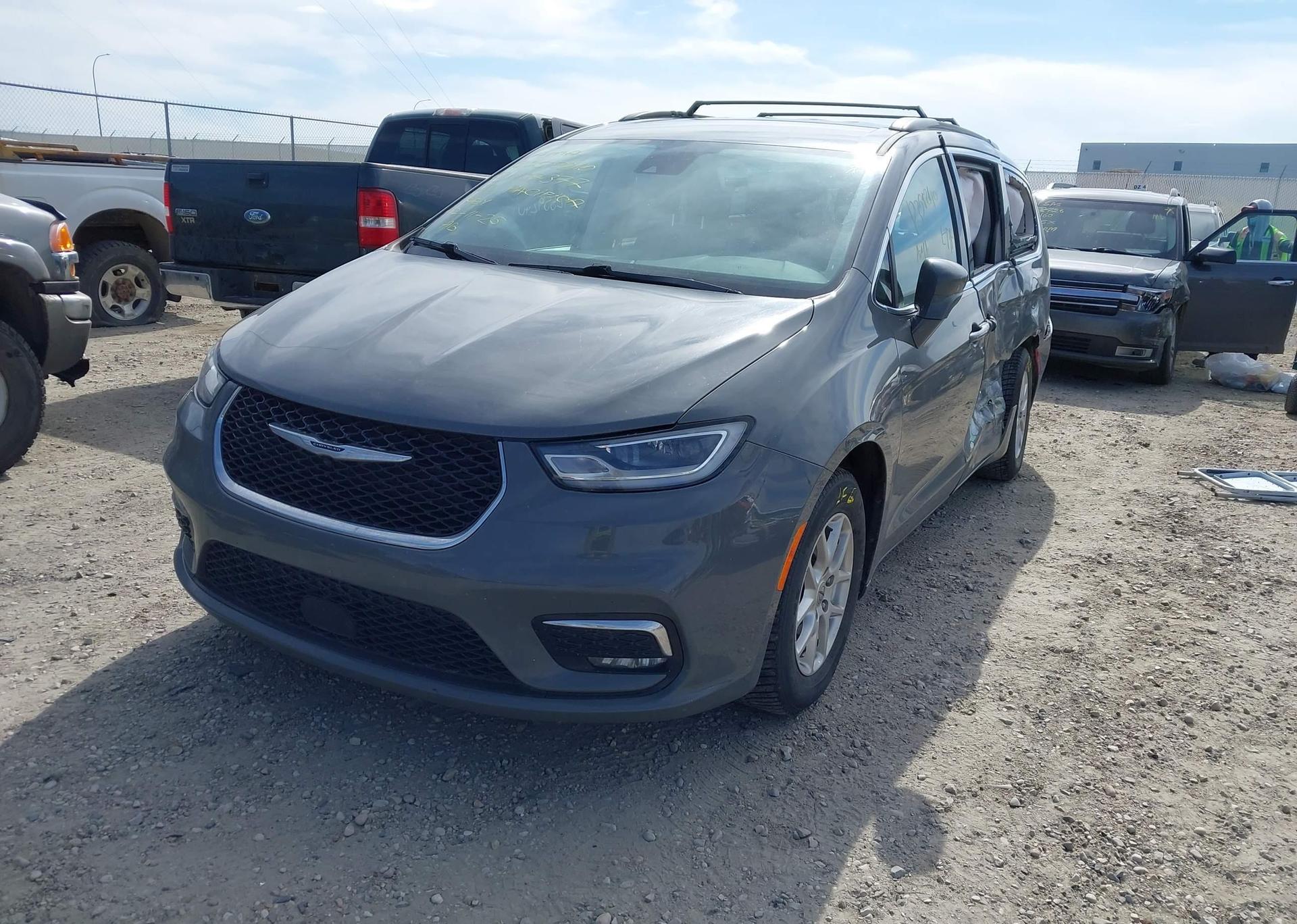 2022 CHRYSLER PACIFICA TOURING L