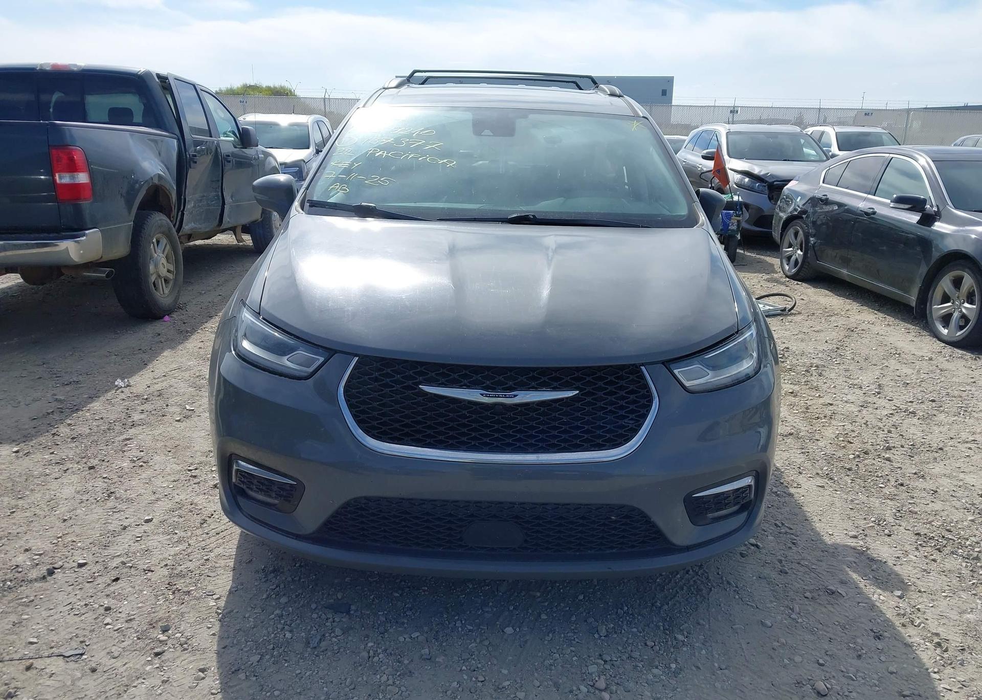 2022 CHRYSLER PACIFICA TOURING L