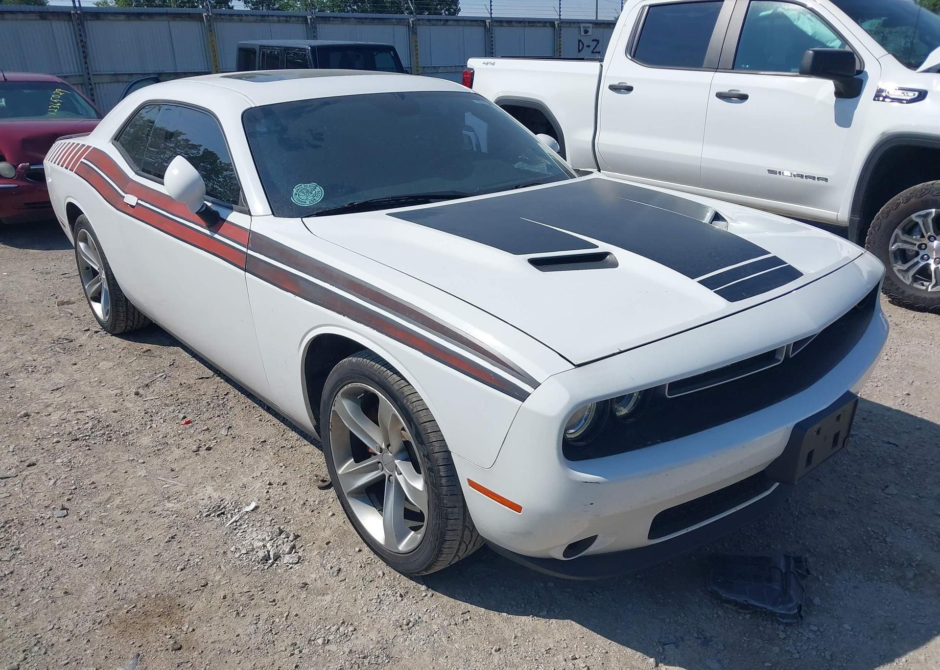 2015 DODGE CHALLENGER SXT