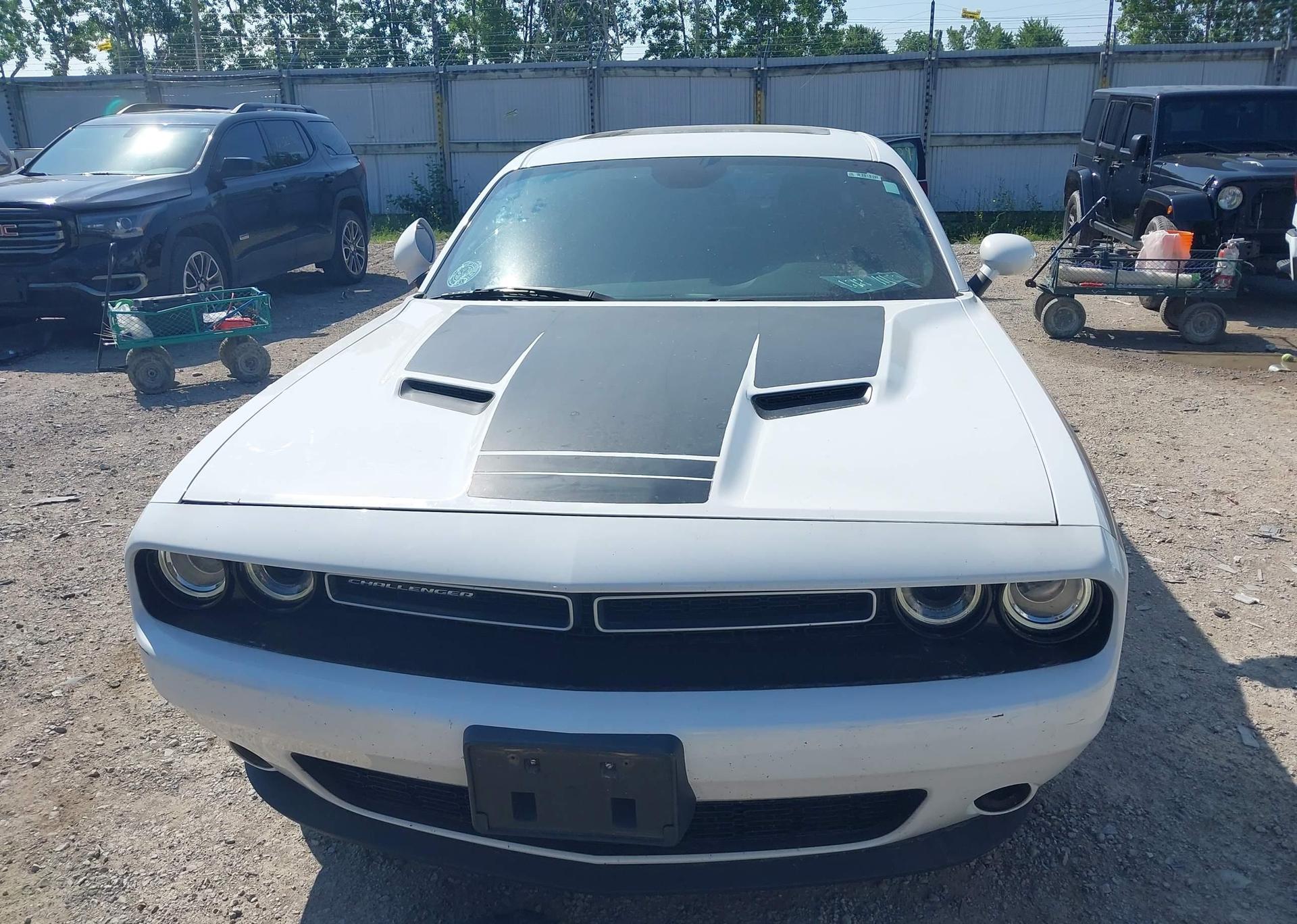 2015 DODGE CHALLENGER SXT