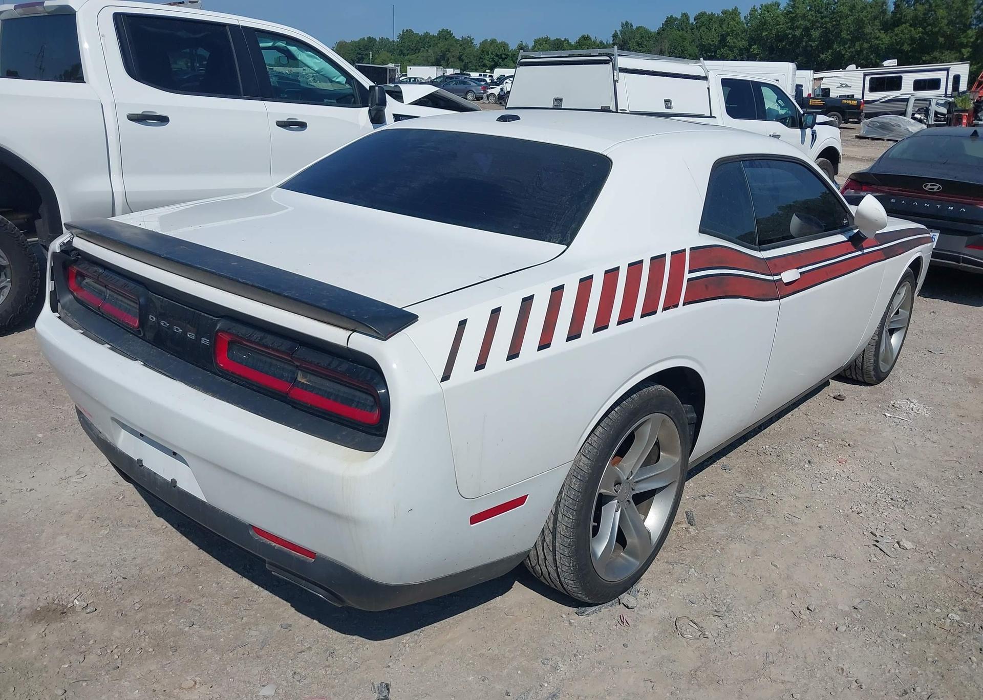 2015 DODGE CHALLENGER SXT