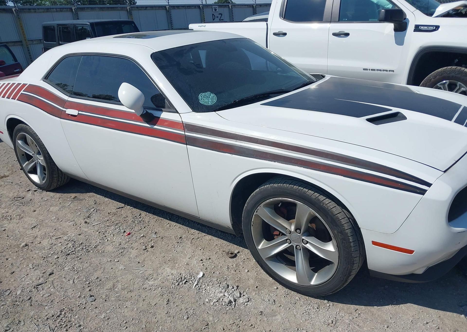 2015 DODGE CHALLENGER SXT