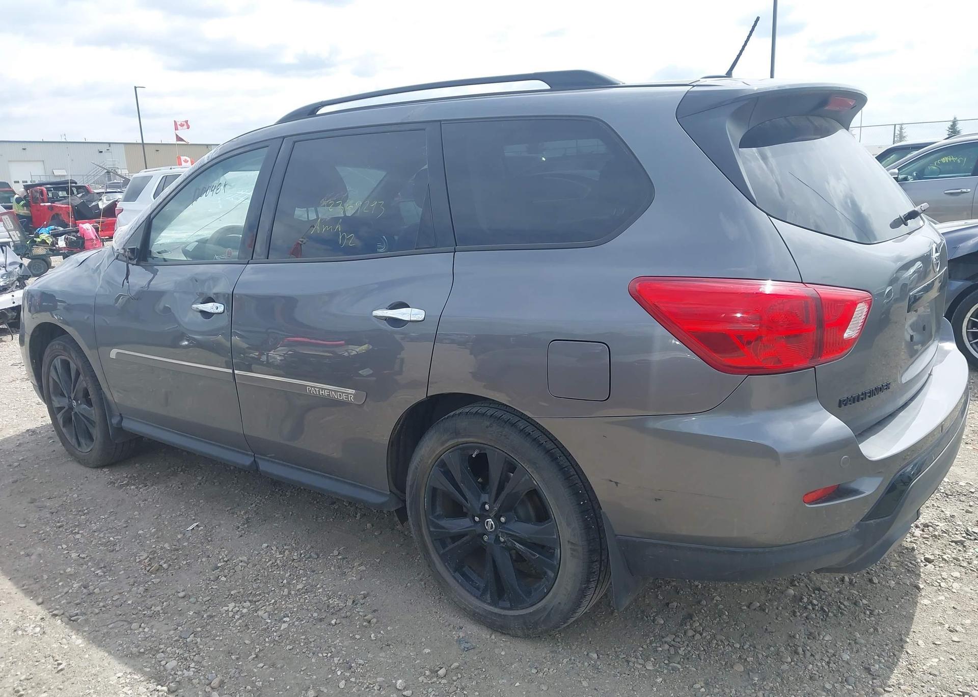 2018 NISSAN PATHFINDER S