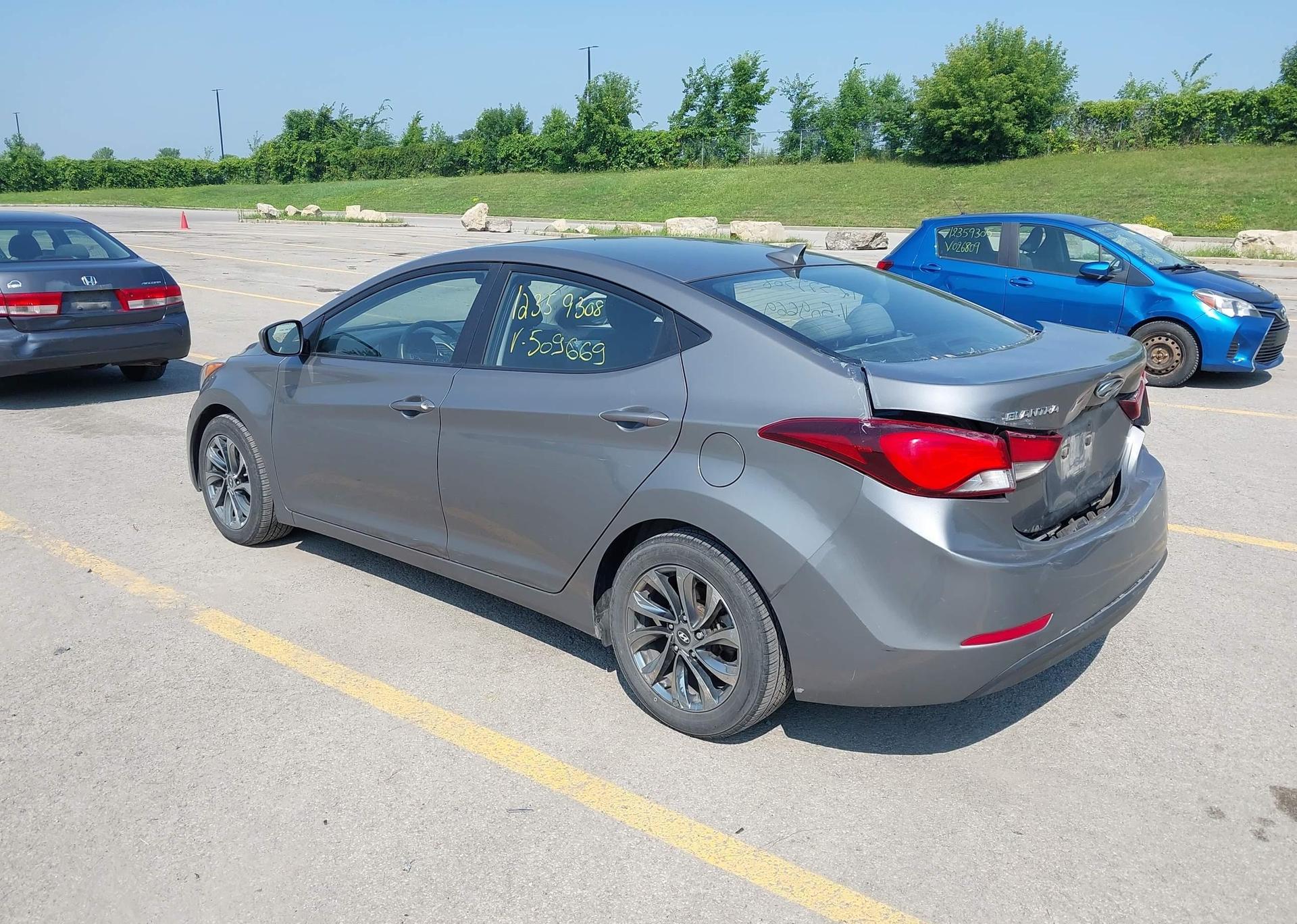 2014 HYUNDAI ELANTRA SE