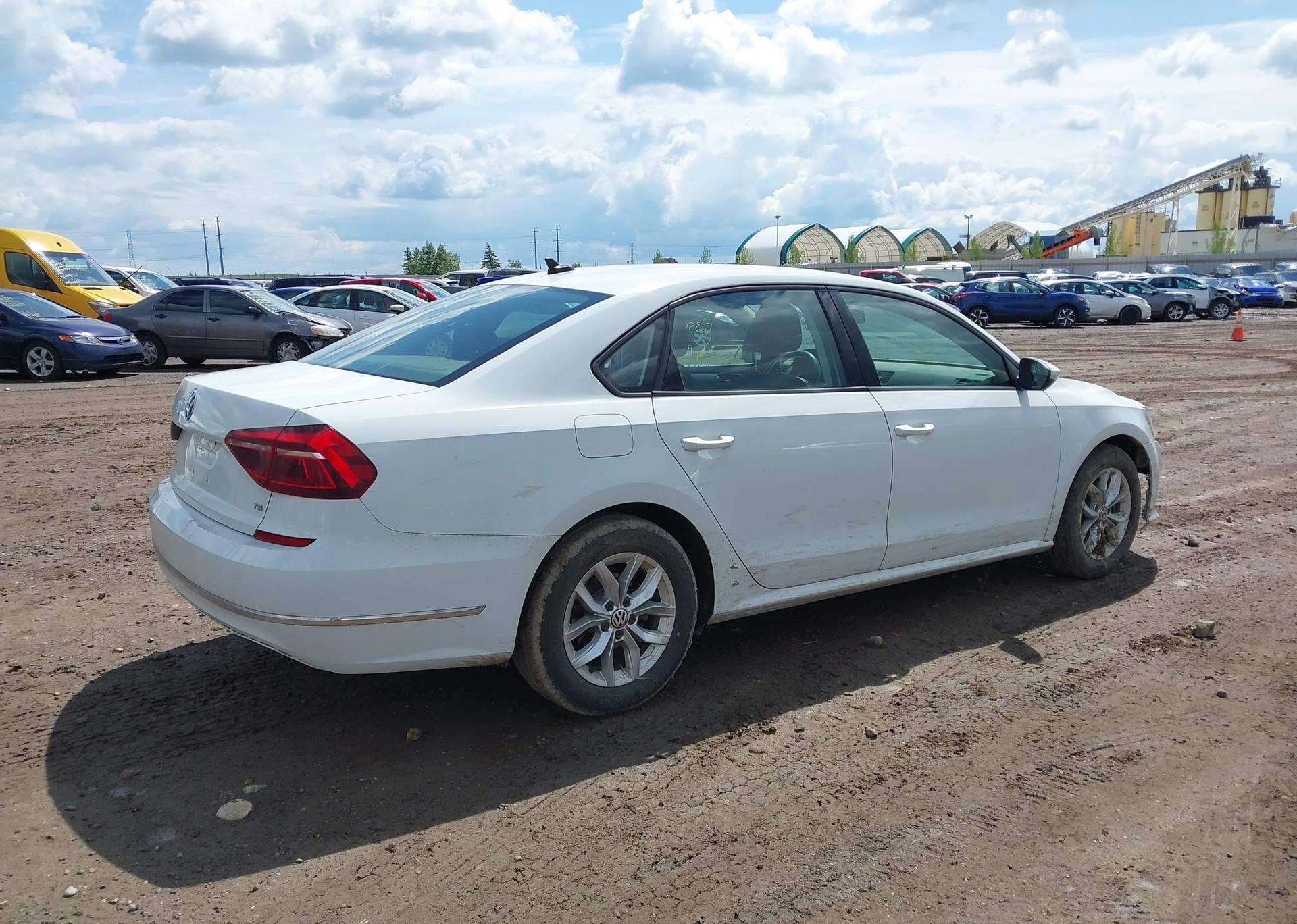 2018 VOLKSWAGEN PASSAT S