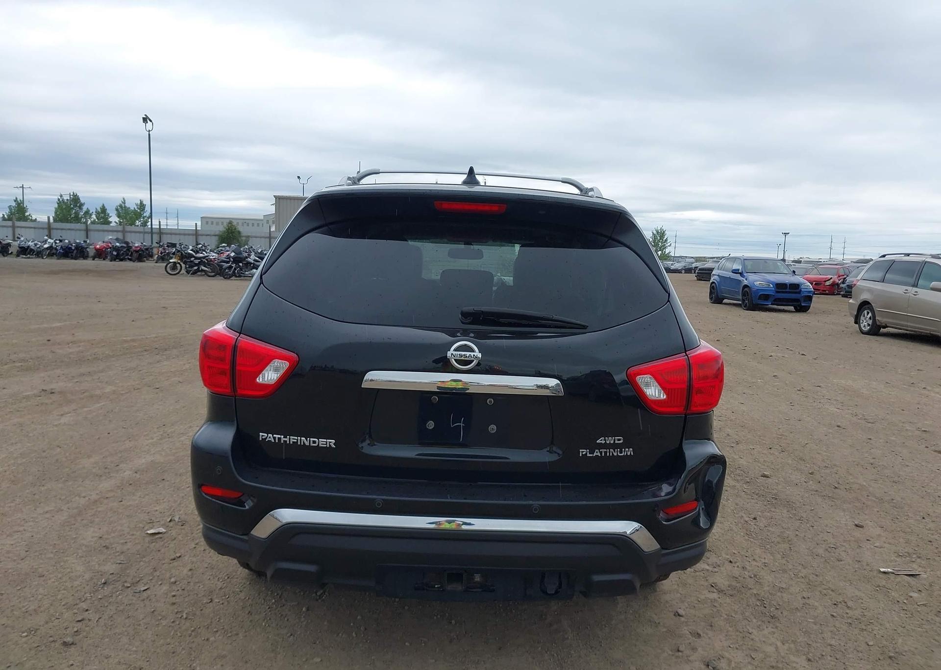 2019 NISSAN PATHFINDER S