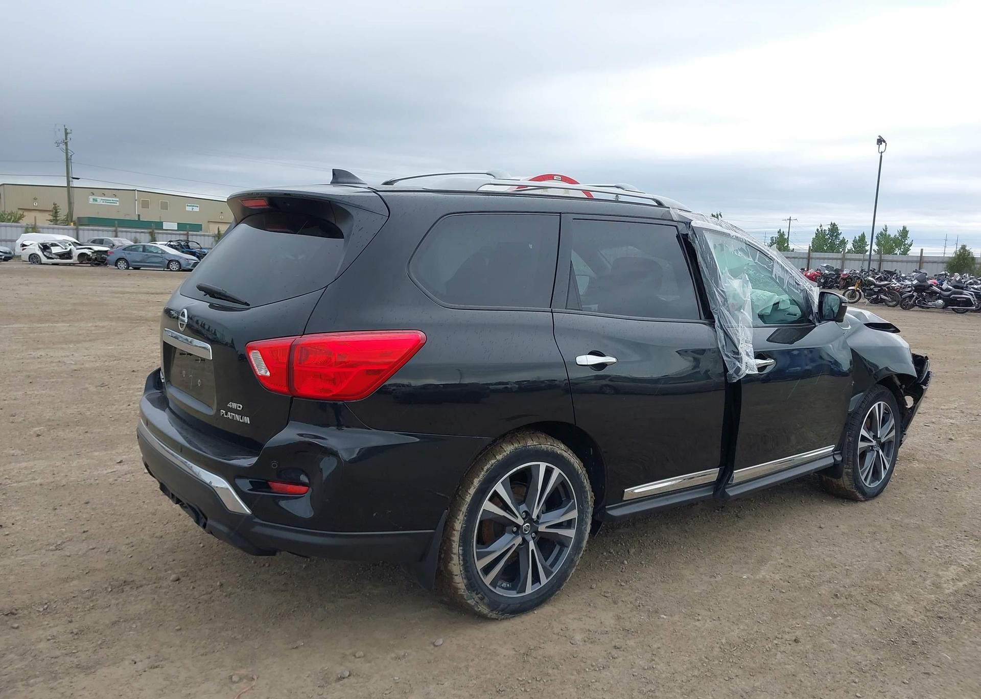 2019 NISSAN PATHFINDER S