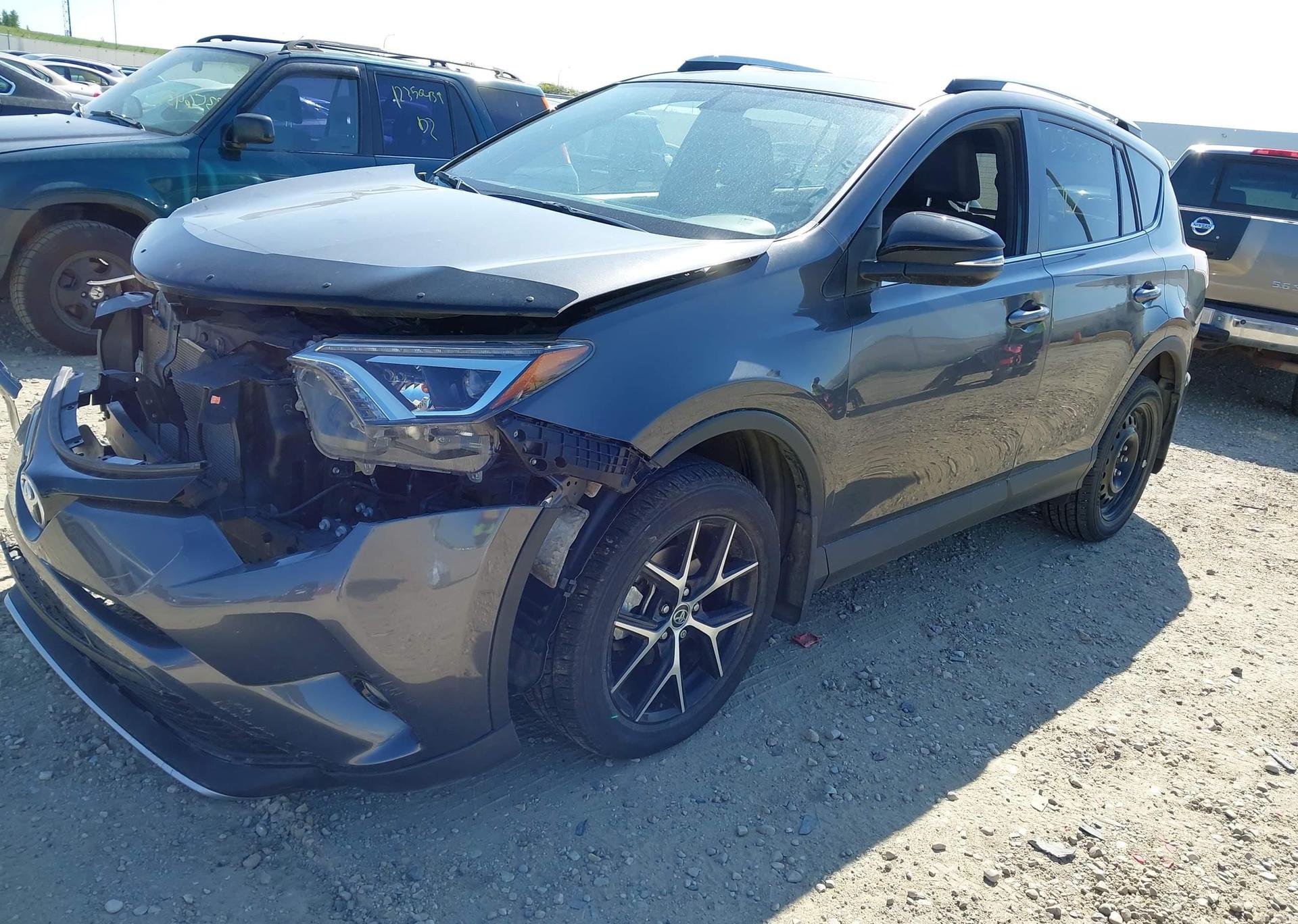 2016 TOYOTA RAV4 SE
