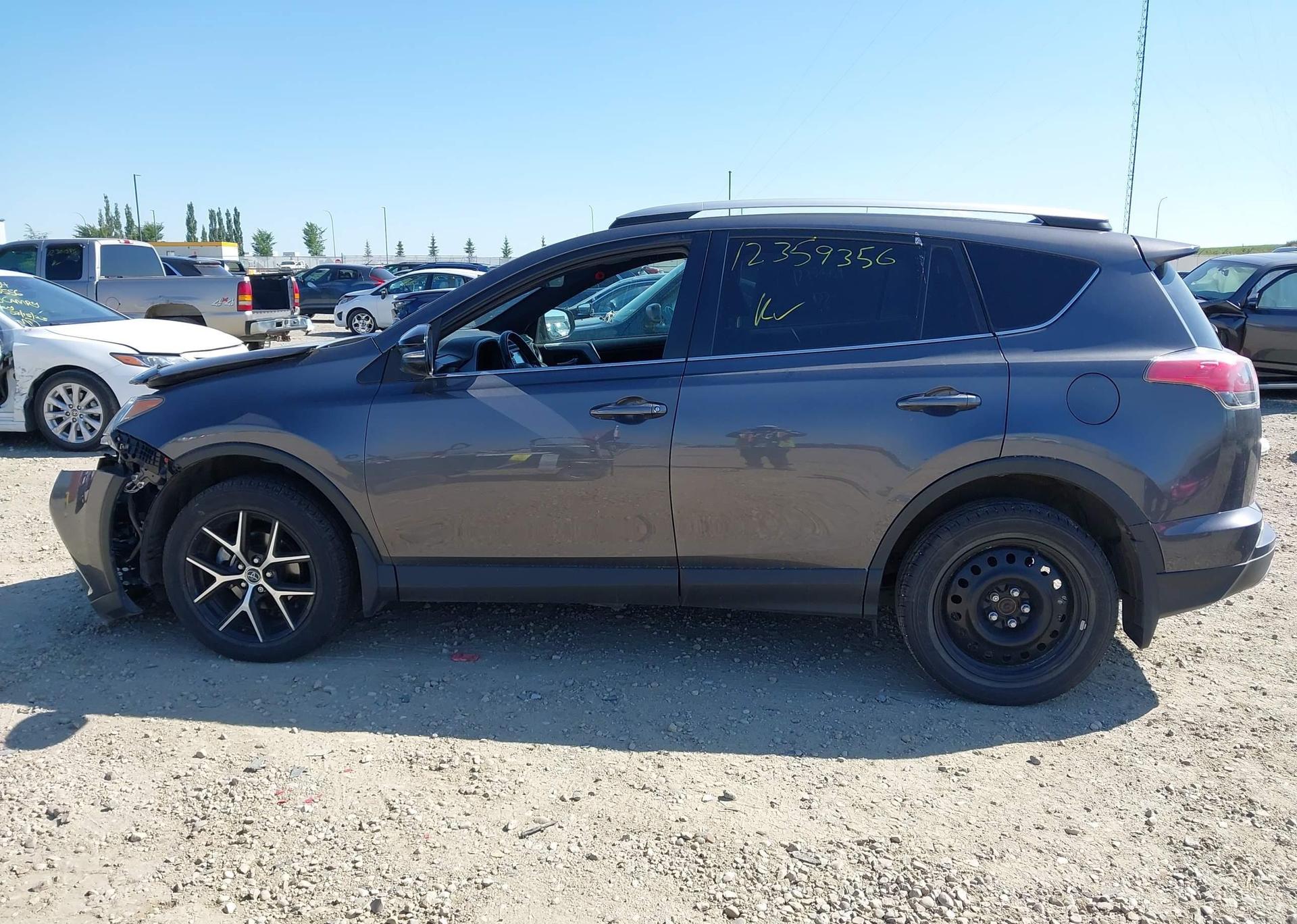 2016 TOYOTA RAV4 SE