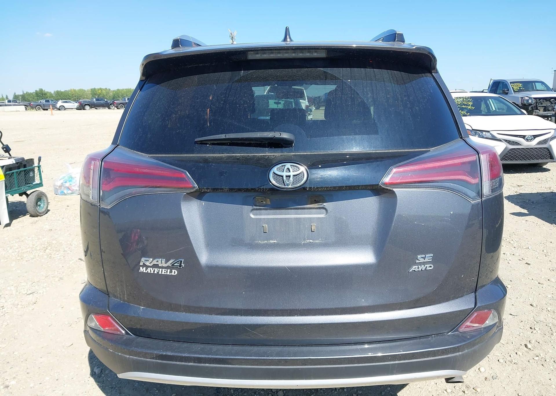 2016 TOYOTA RAV4 SE