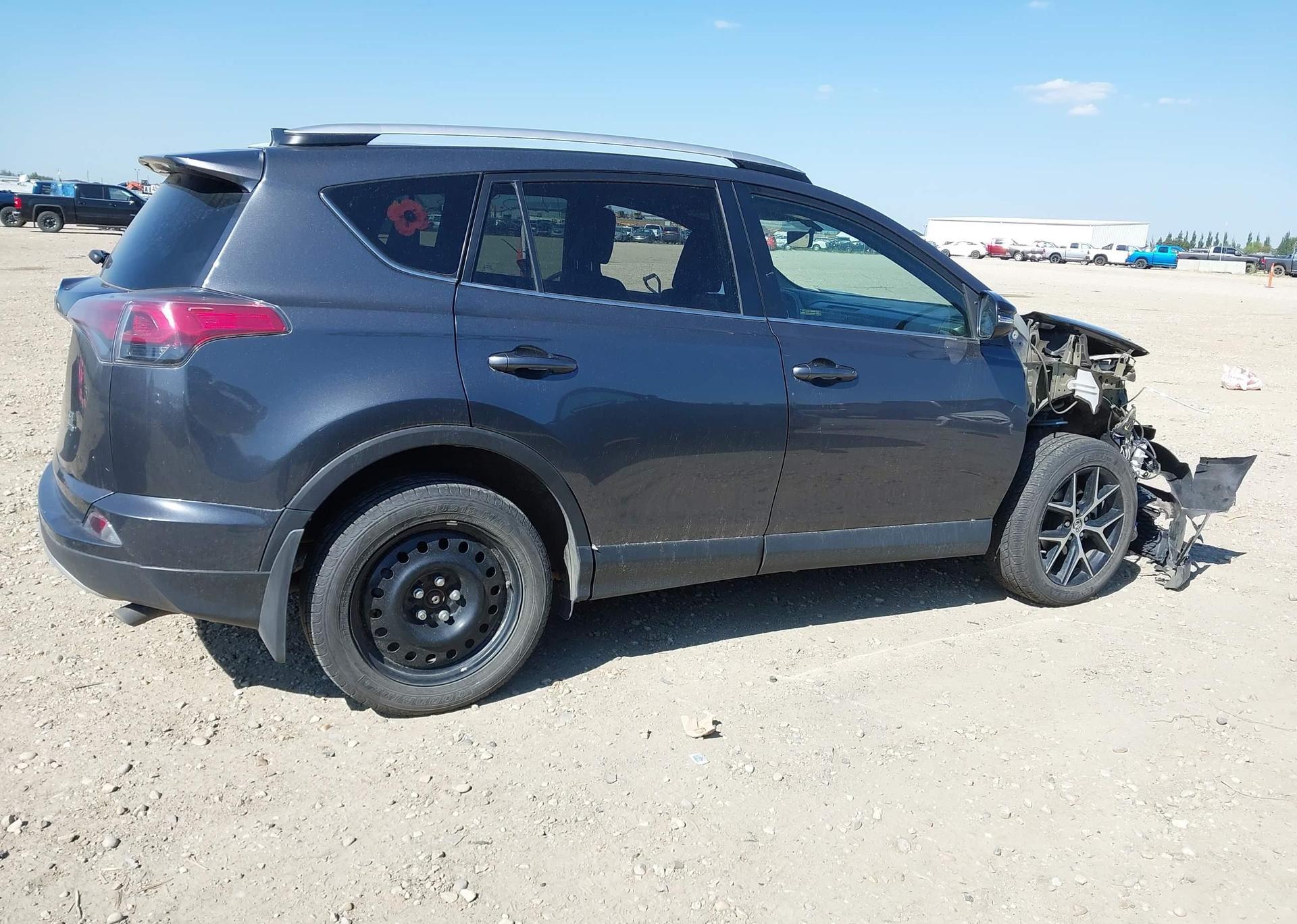 2016 TOYOTA RAV4 SE