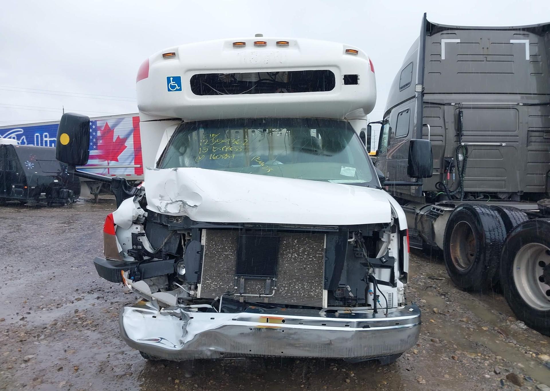 2015 CHEVROLET EXPRESS G4500