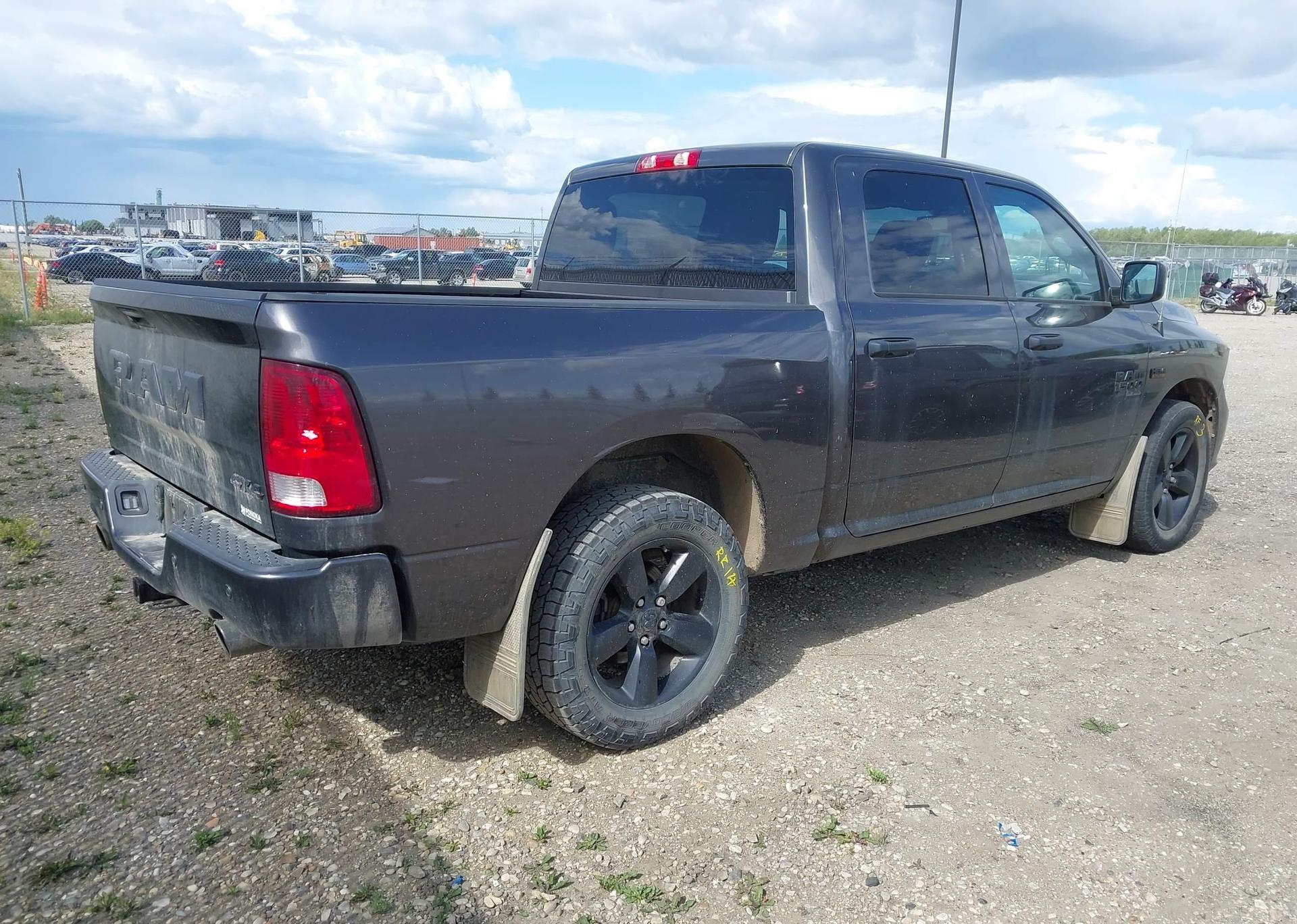 2022 RAM 1500 CLASSIC TRADESMAN